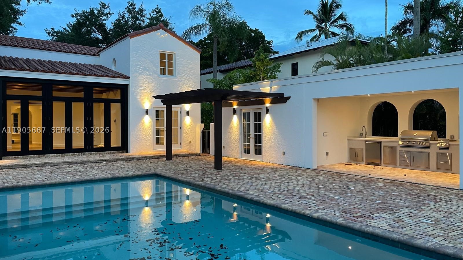 CORAL GABLES RIVIERA SEC - Residential