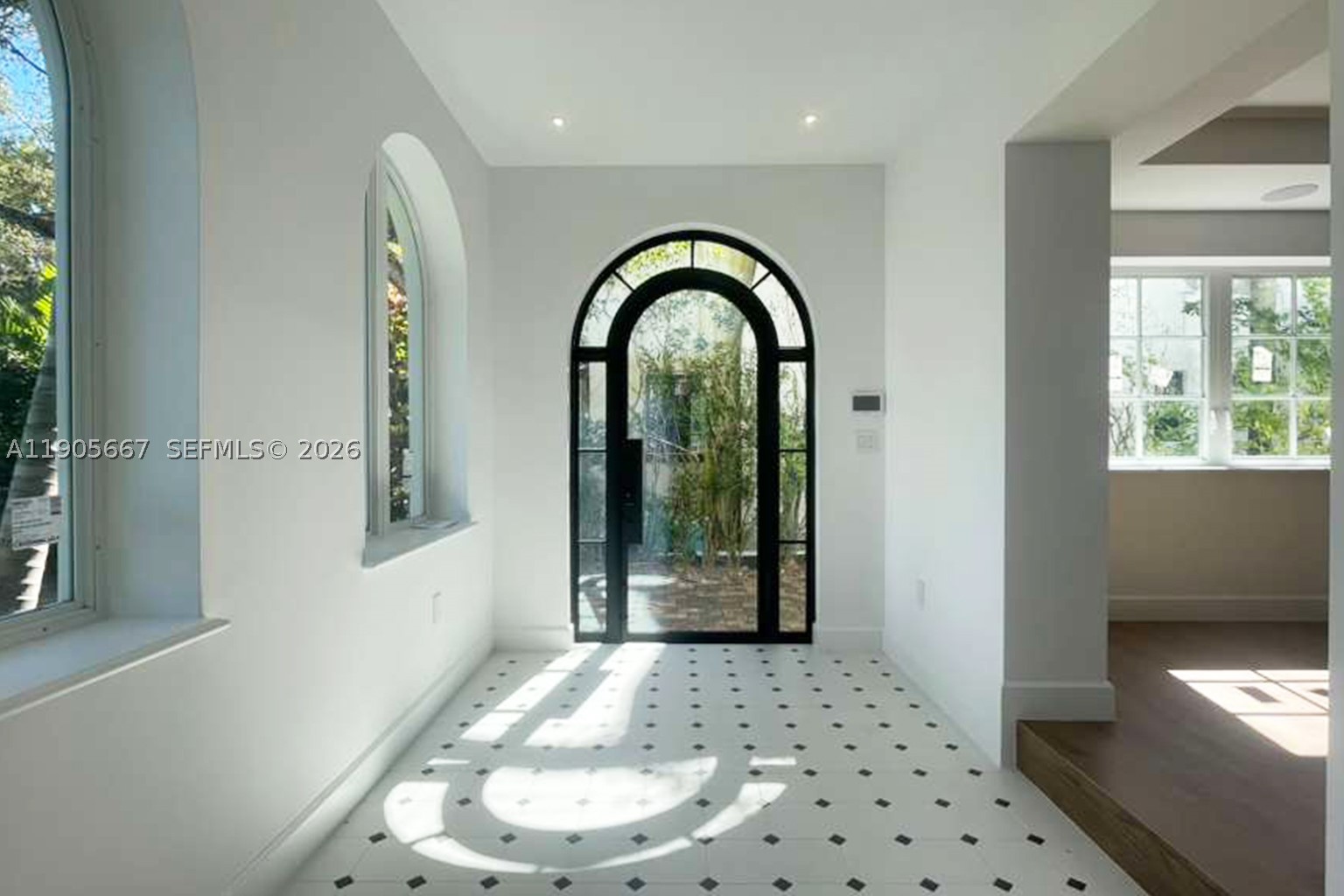 CORAL GABLES RIVIERA SEC - Residential