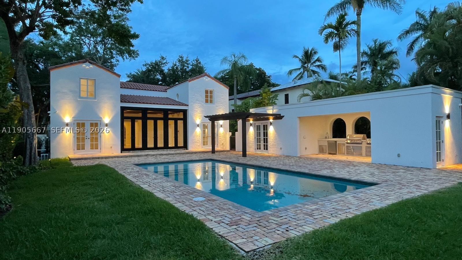 CORAL GABLES RIVIERA SEC - Residential
