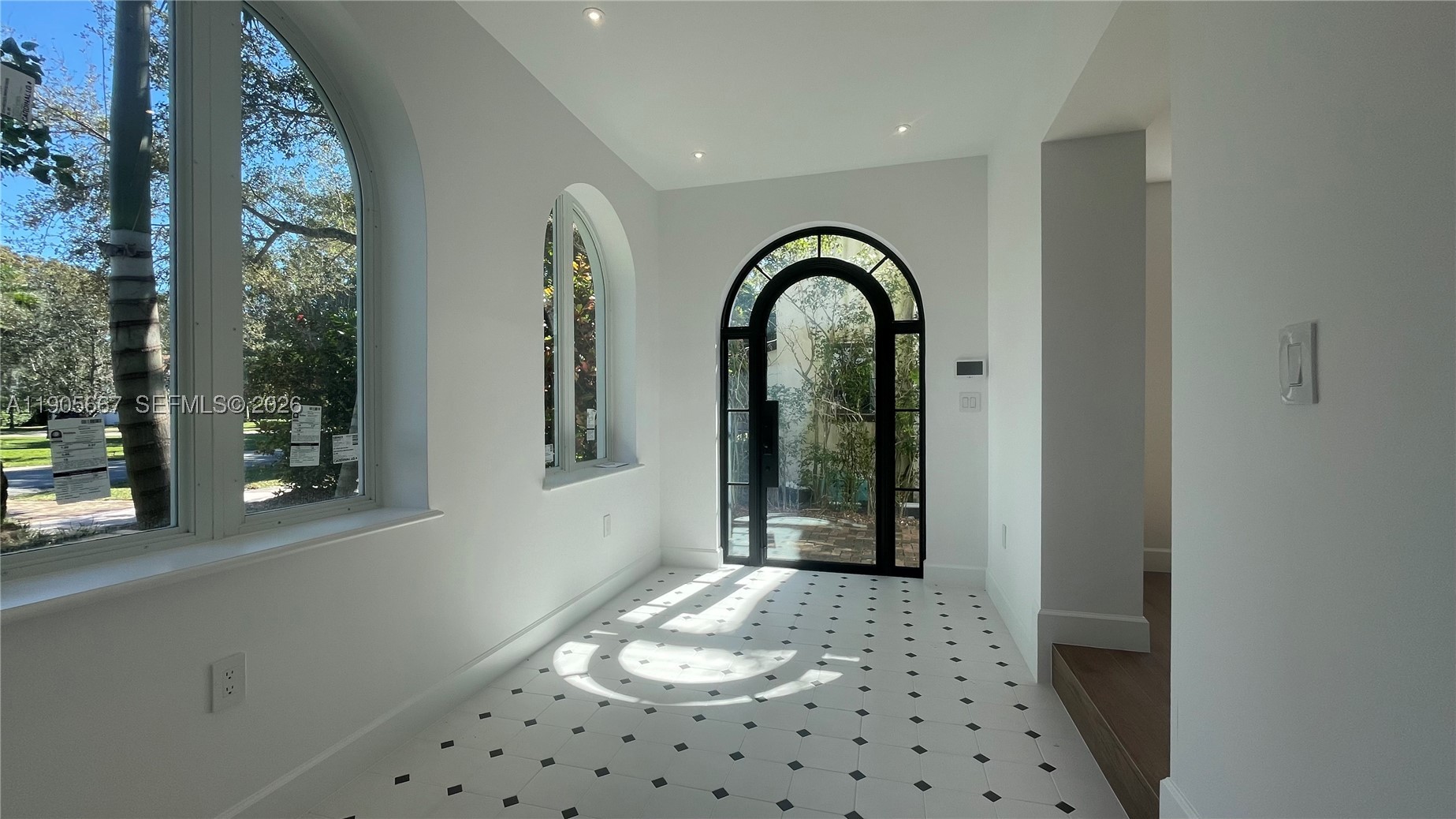 CORAL GABLES RIVIERA SEC - Residential