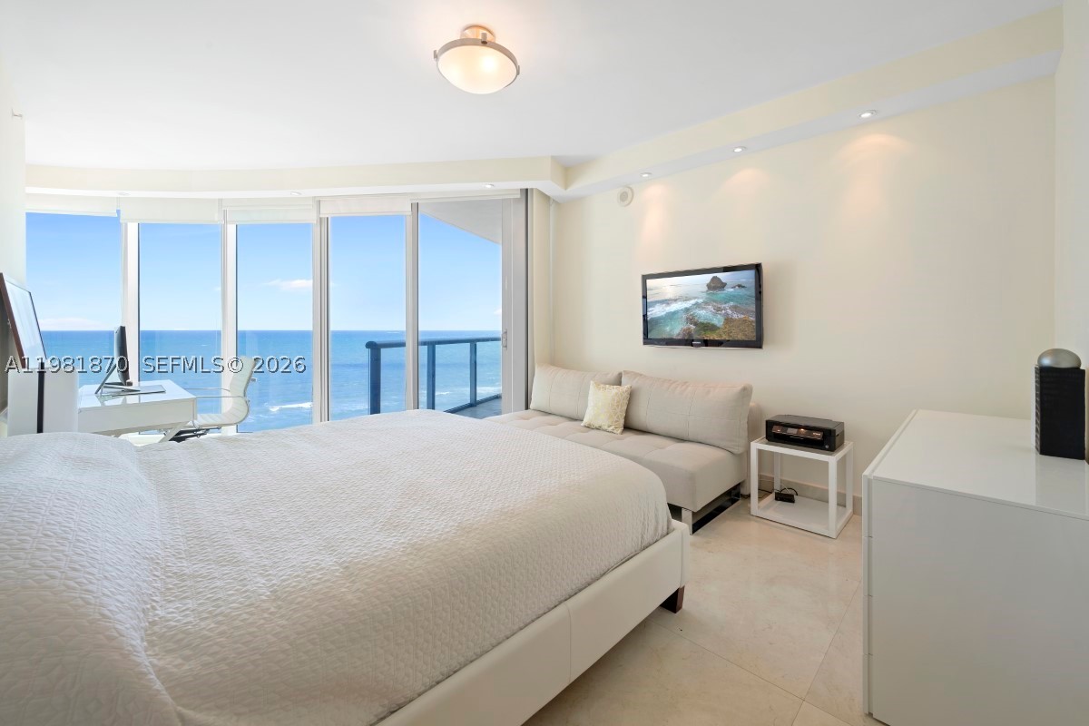 Jade Beach - Residential
