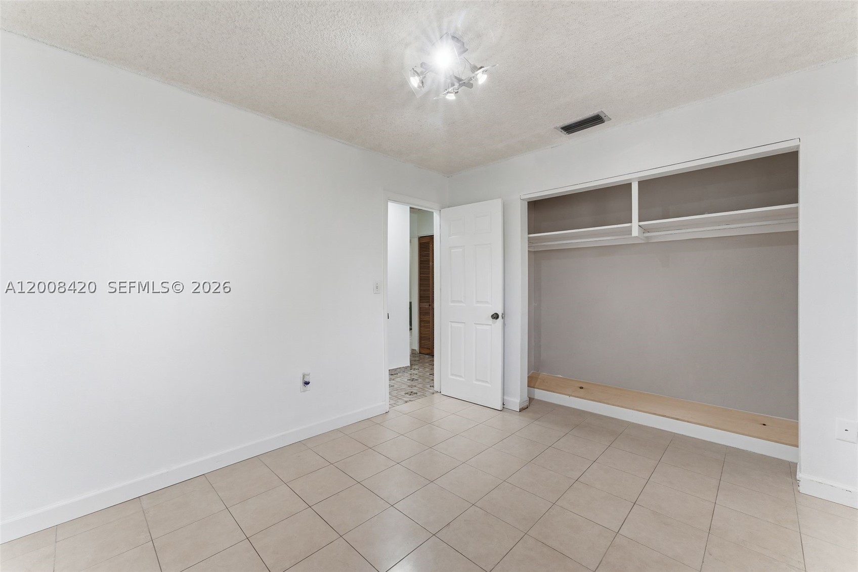 REJOSA HEIGHTS - Residential Income