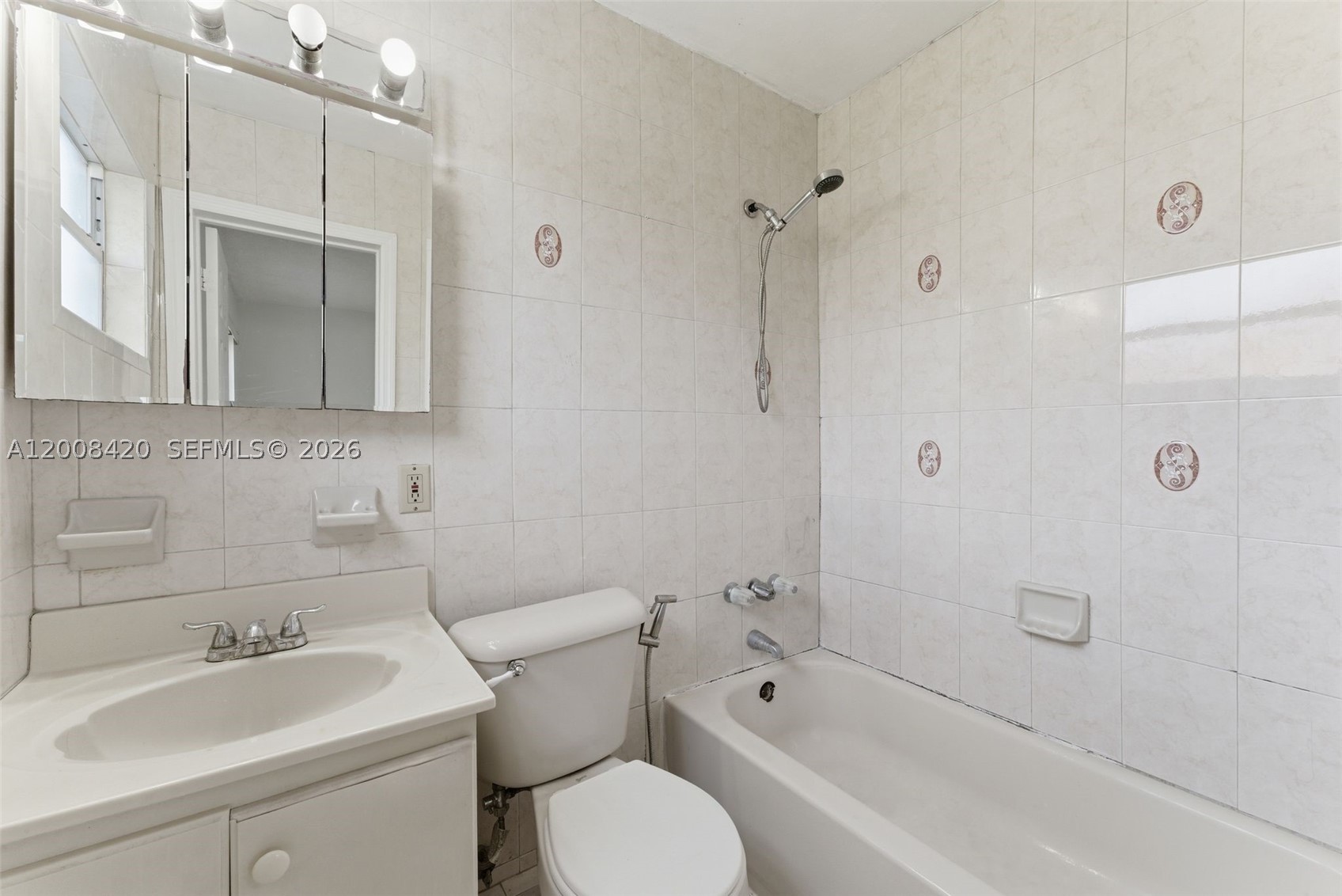 REJOSA HEIGHTS - Residential Income