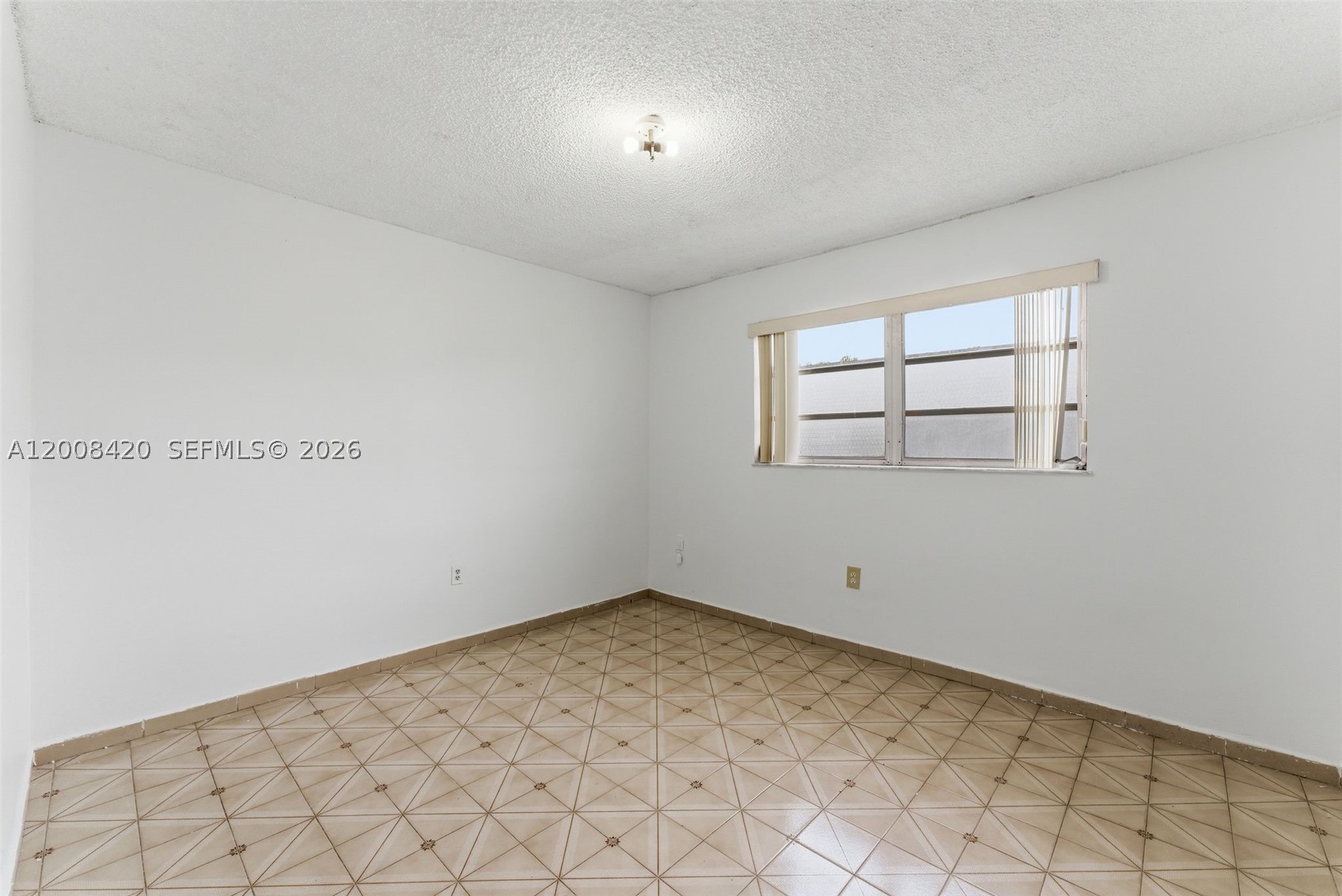 REJOSA HEIGHTS - Residential Income
