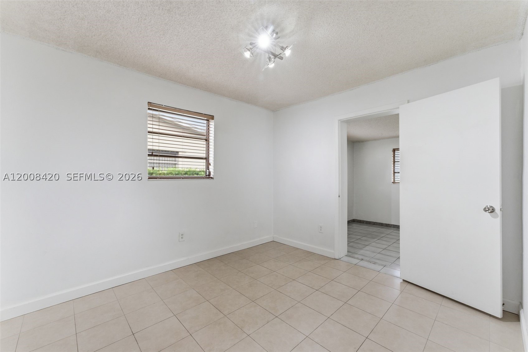 REJOSA HEIGHTS - Residential Income
