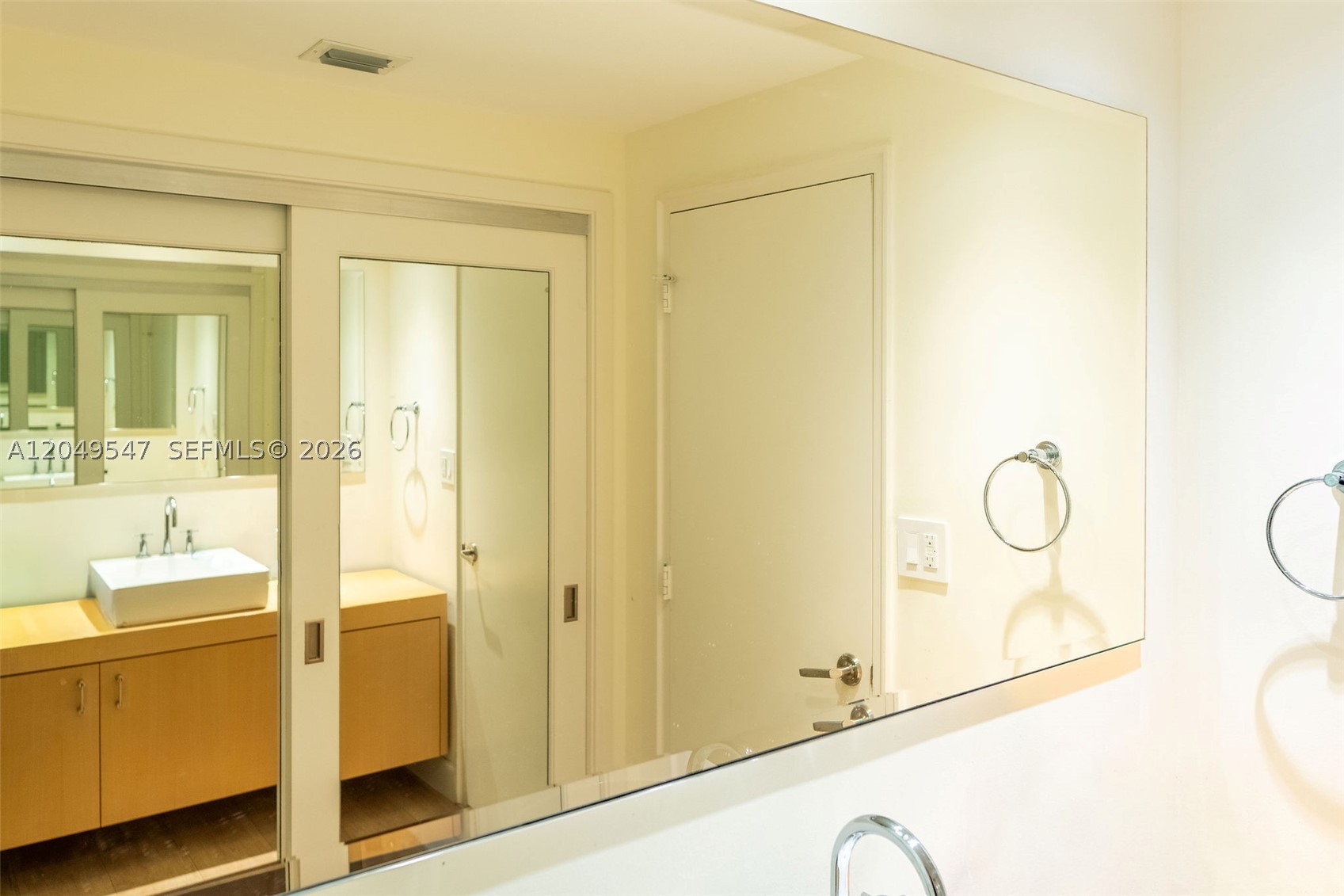 ISLAND HOUSE APT INC - CO - Residential