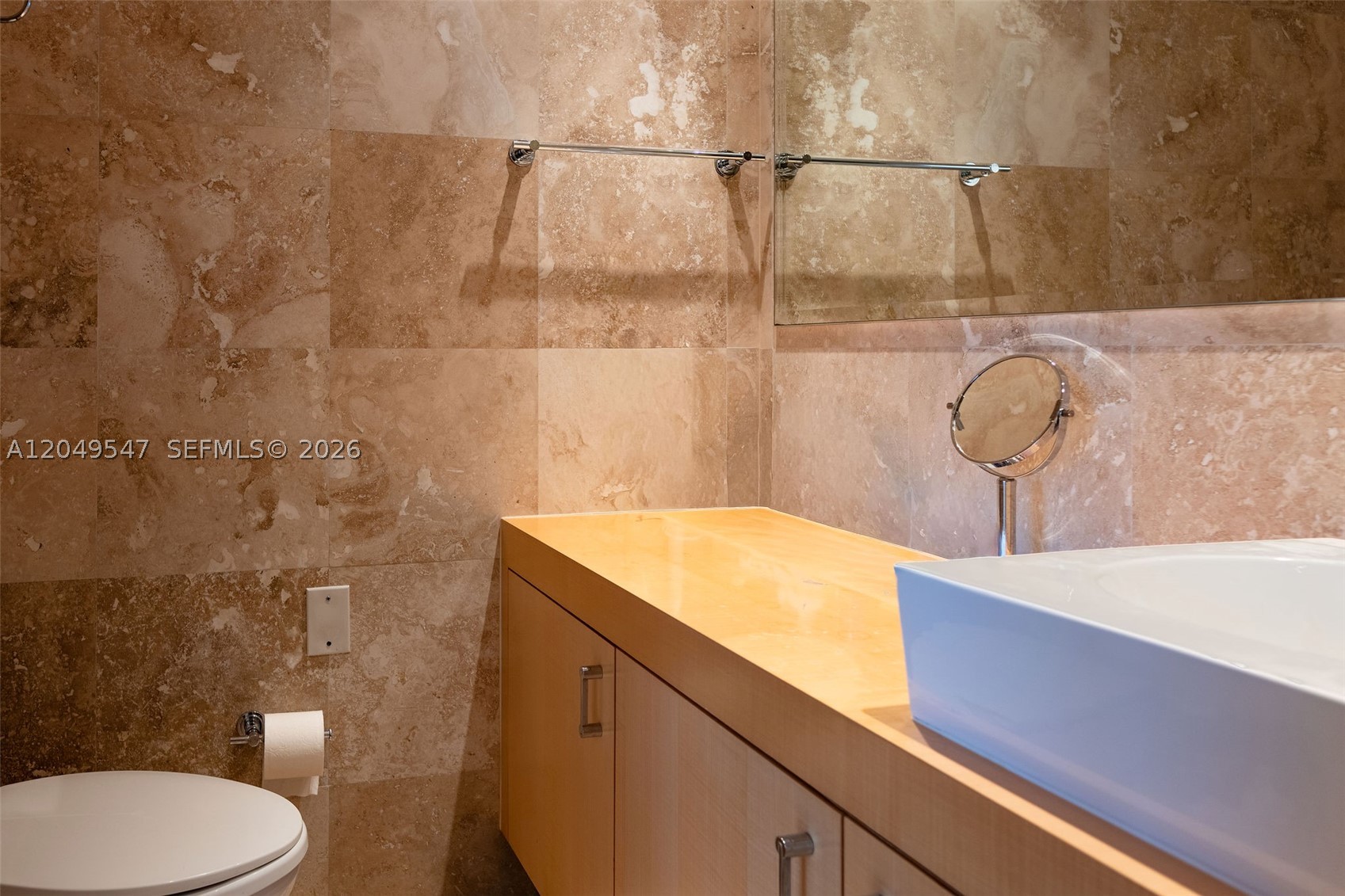 ISLAND HOUSE APT INC - CO - Residential