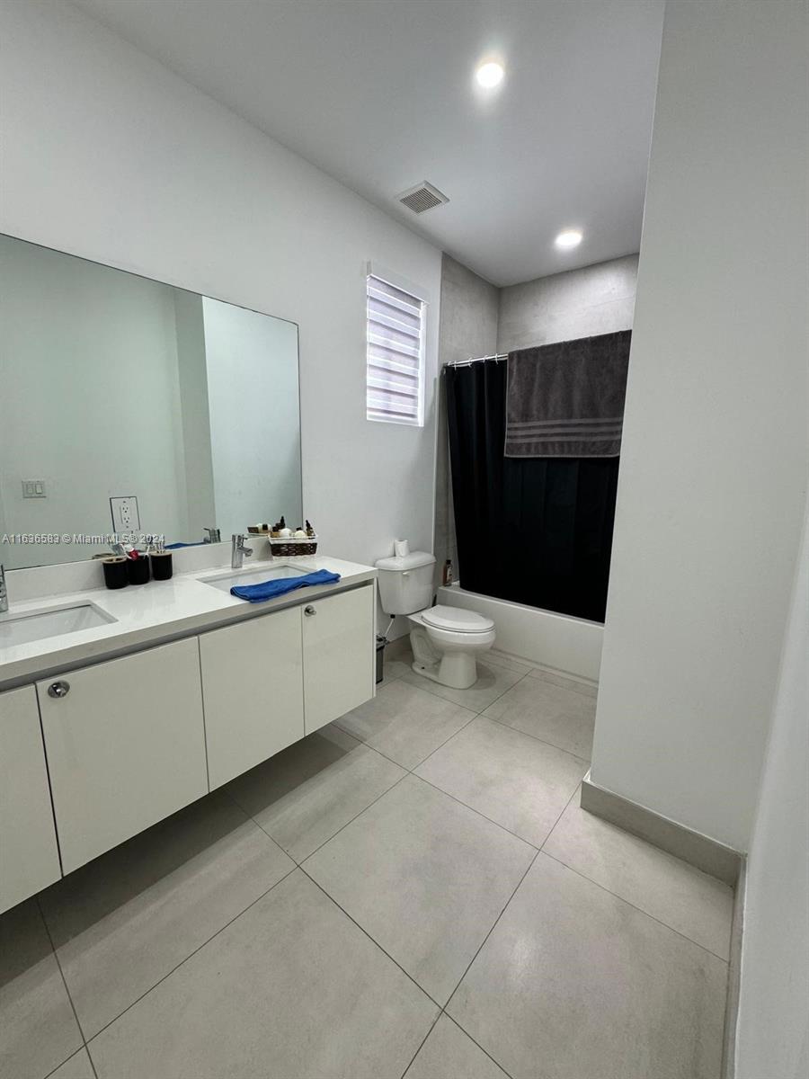DORAL PALMS NORTH - Residential