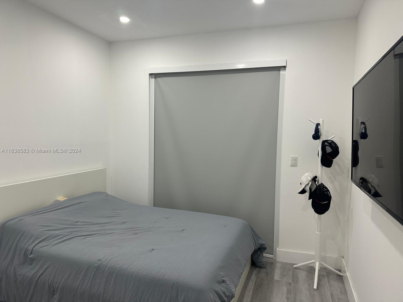 DORAL PALMS NORTH - Residential
