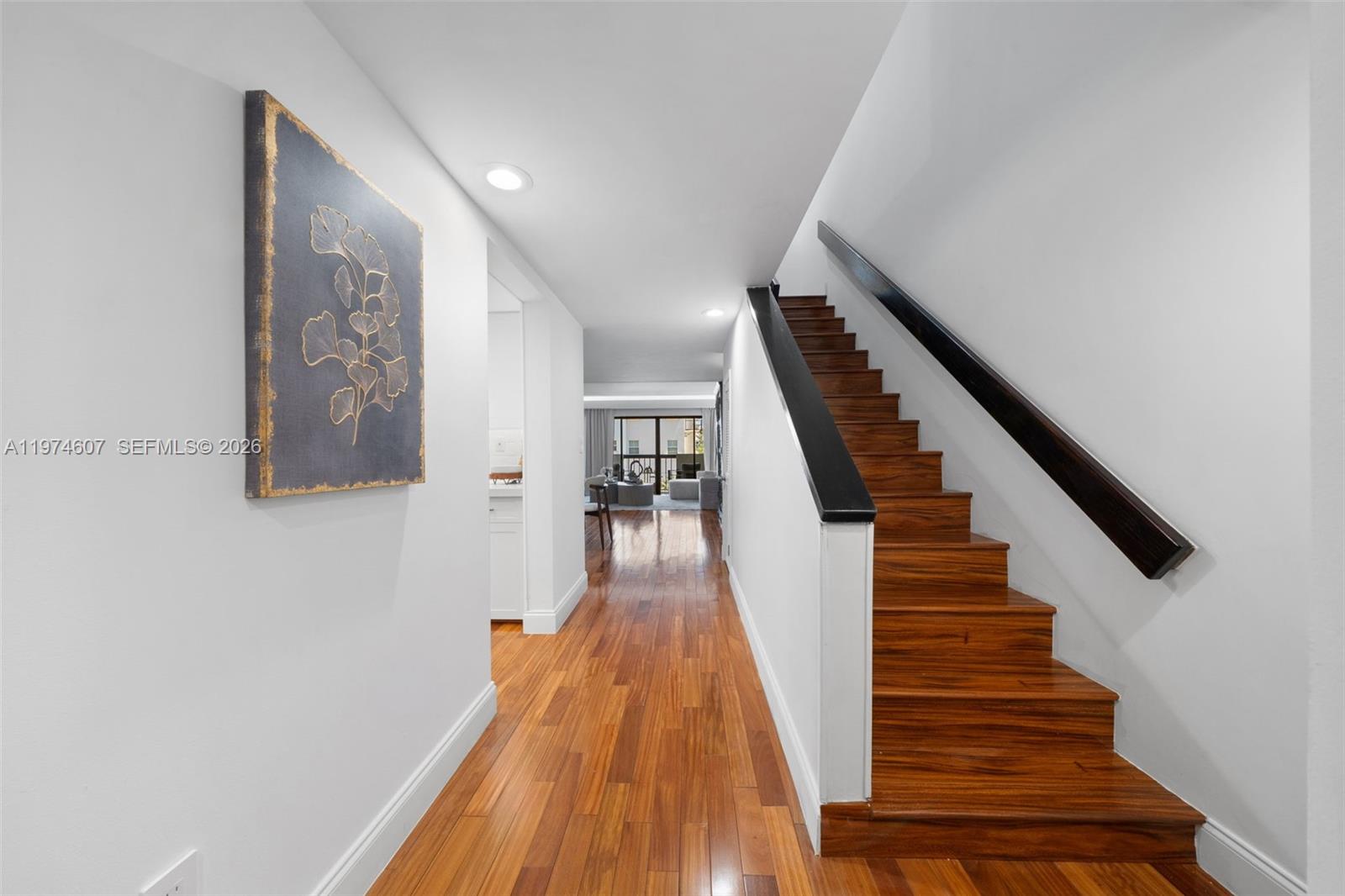 BILTMORE COURT VILLAS CON - Residential