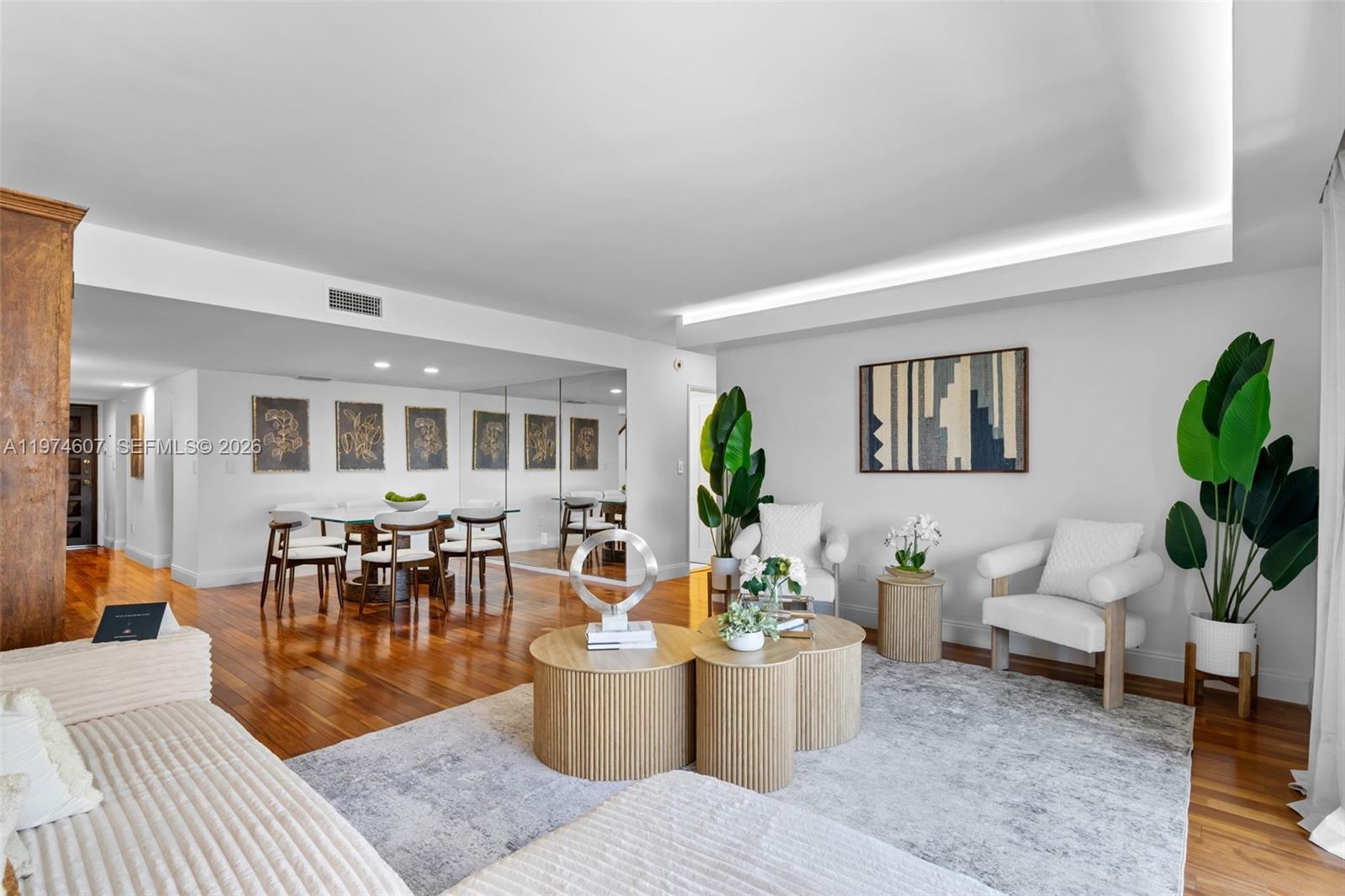 BILTMORE COURT VILLAS CON - Residential