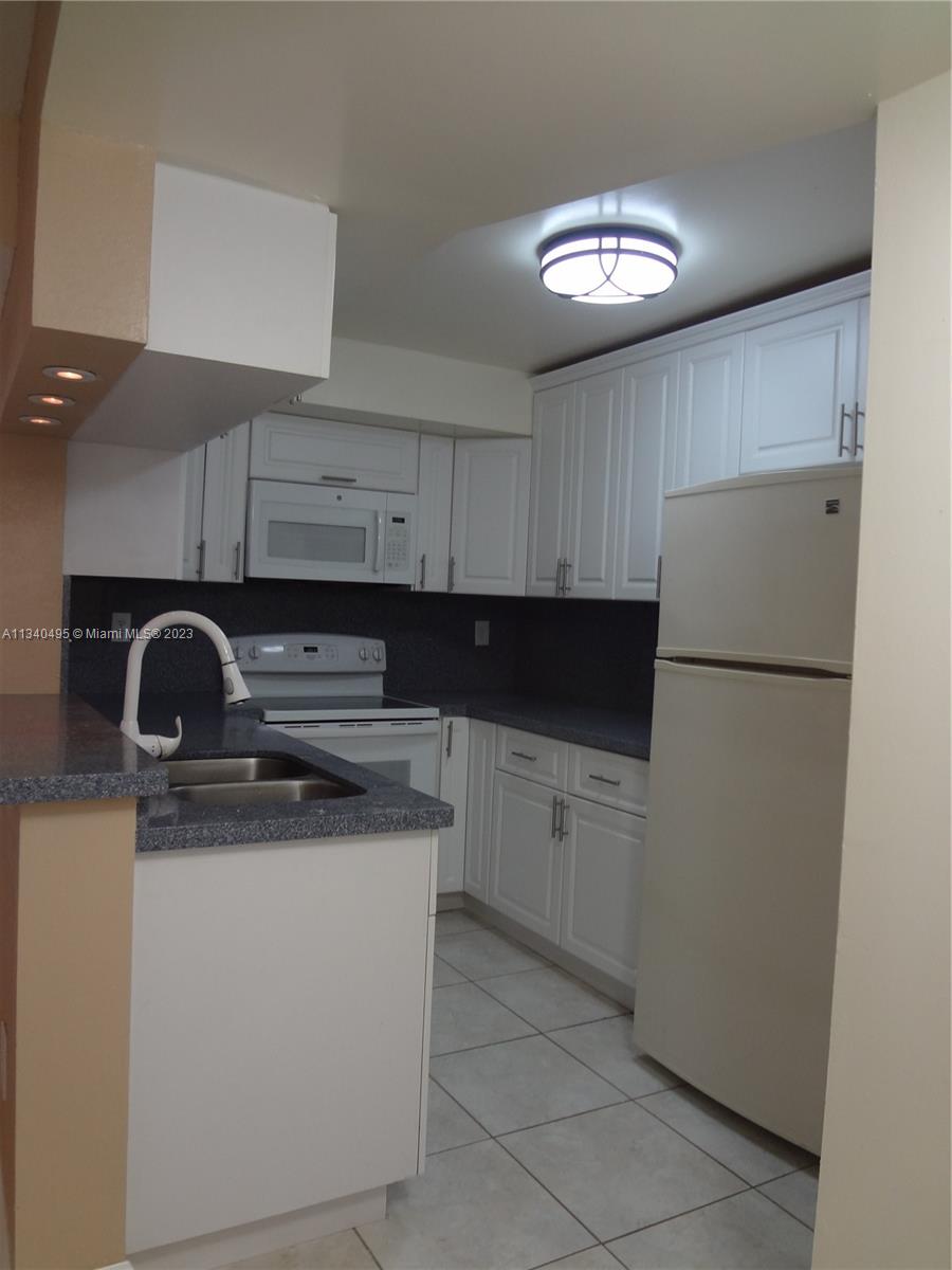CELEBRATION POINT CONDO # - Residential Lease