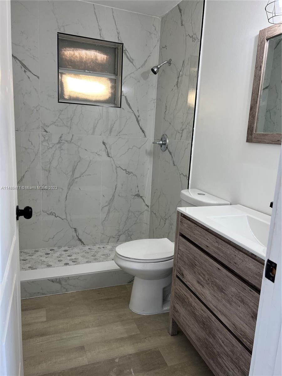 GALERIA III CONDO - Residential