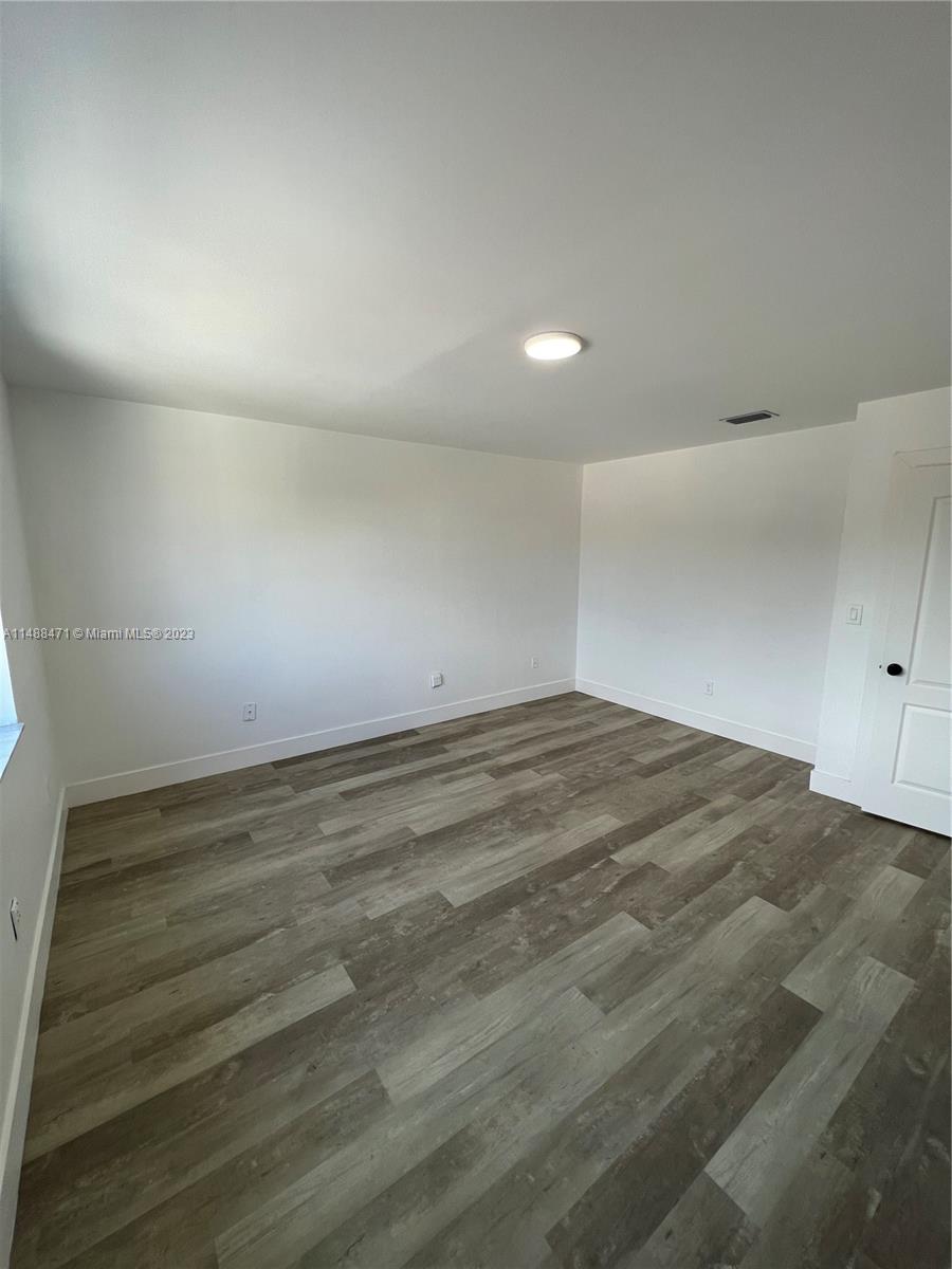 GALERIA III CONDO - Residential
