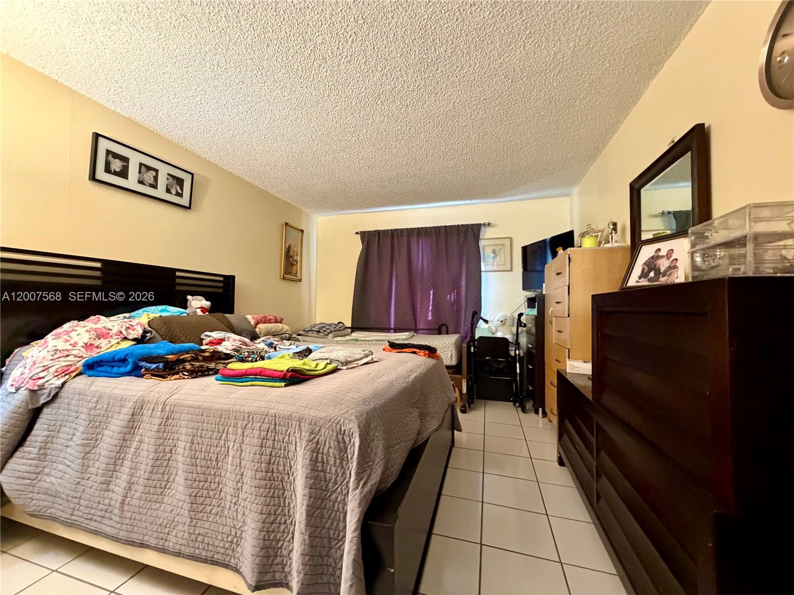 EL CID CONDO - Residential