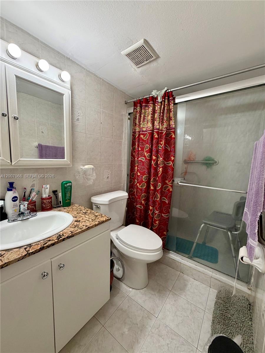 EL CID CONDO - Residential