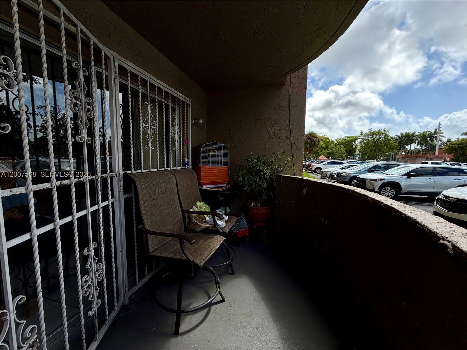 EL CID CONDO - Residential