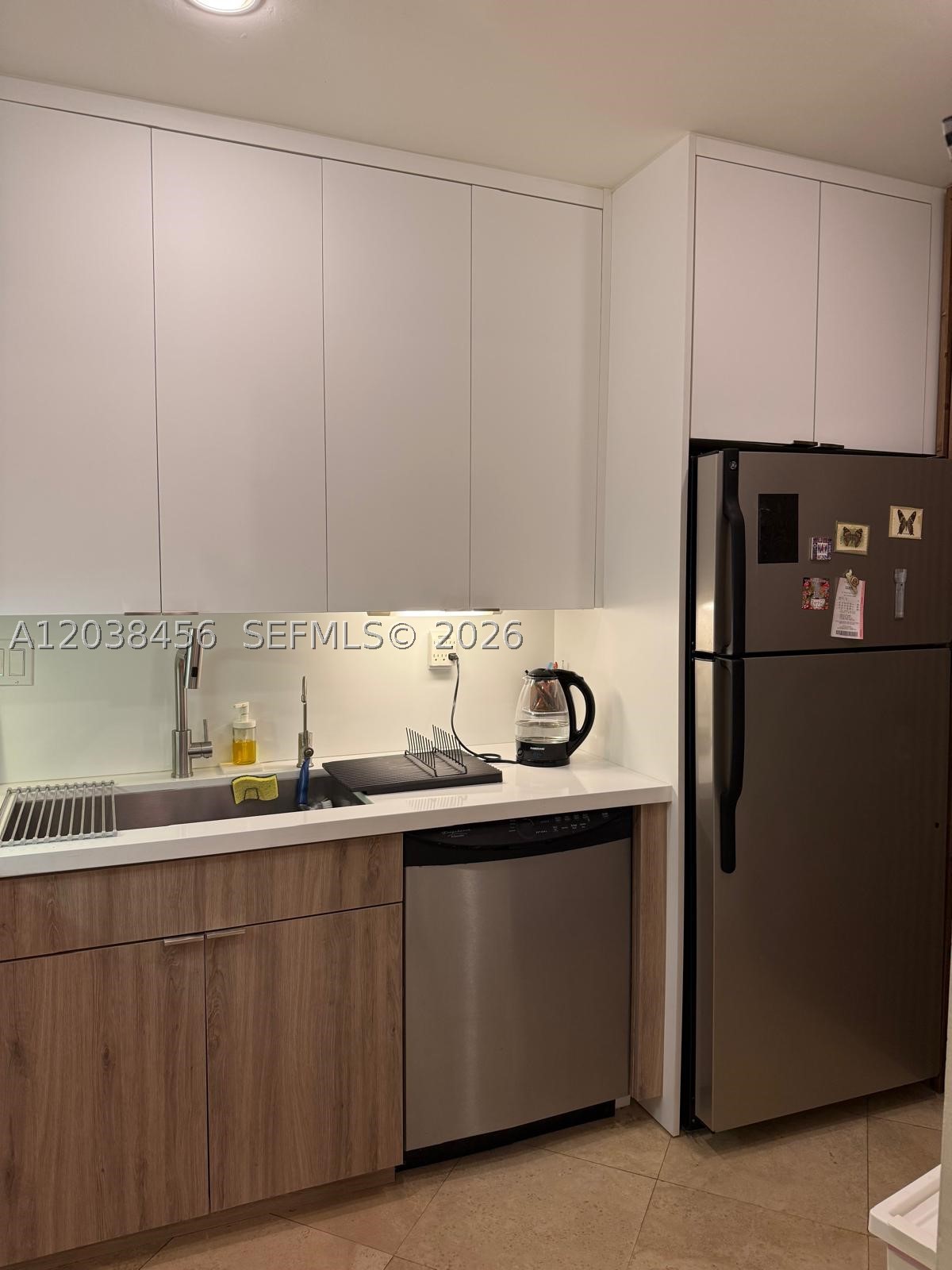 DADELAND CAPRI CONDO - Residential