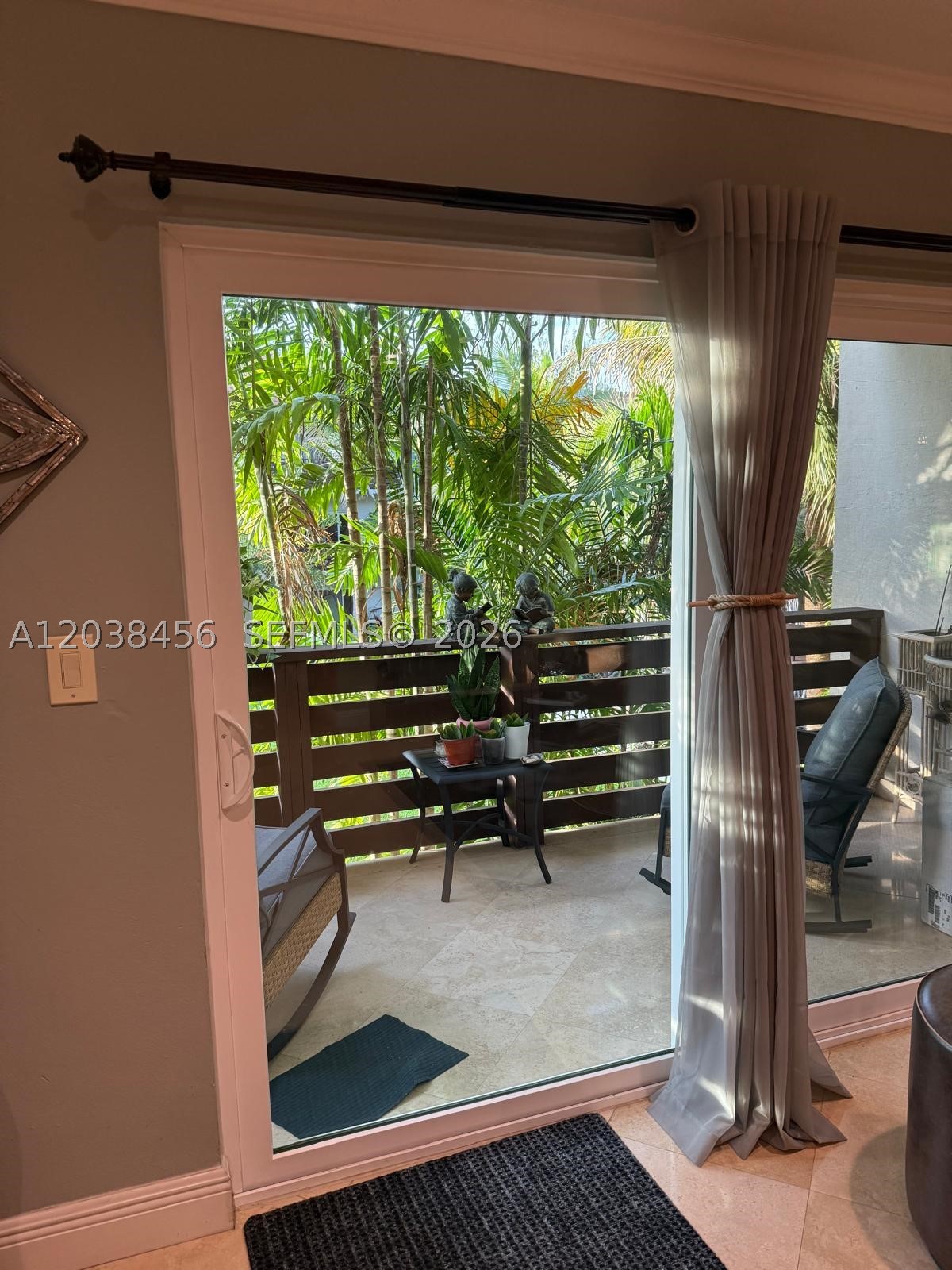 DADELAND CAPRI CONDO - Residential