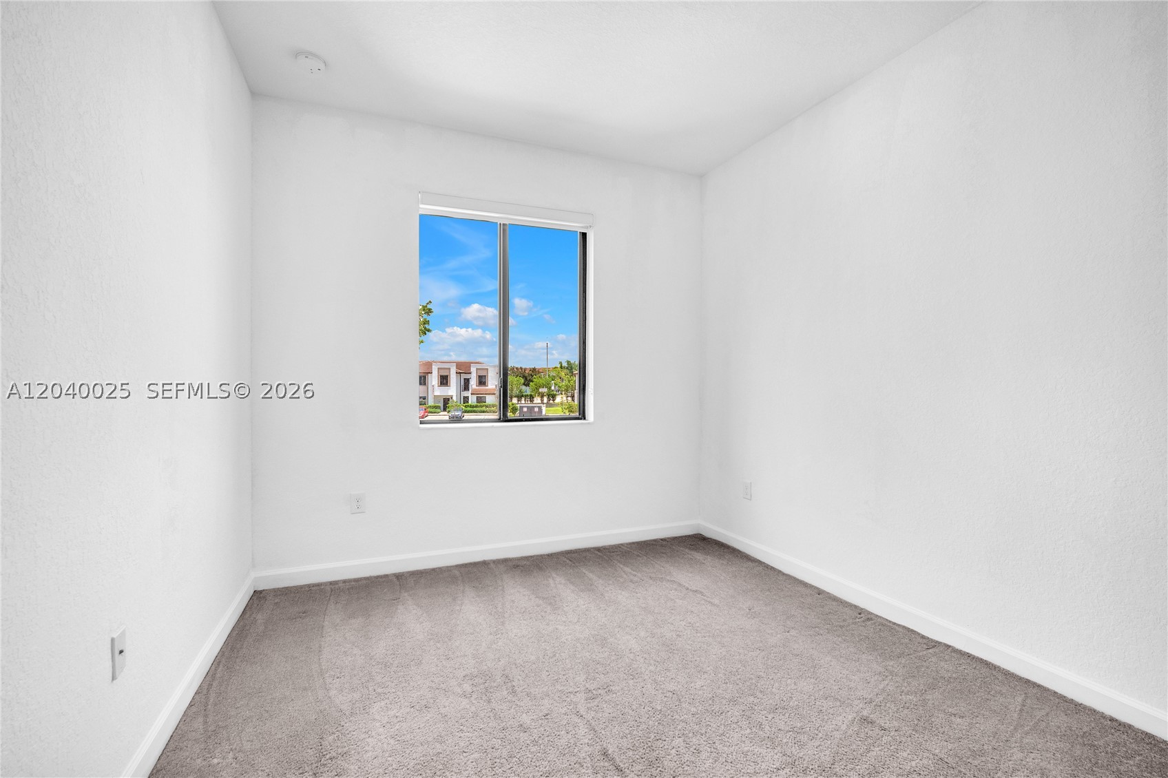 VIA VENTURA NEIGHBORHOOD - Residential