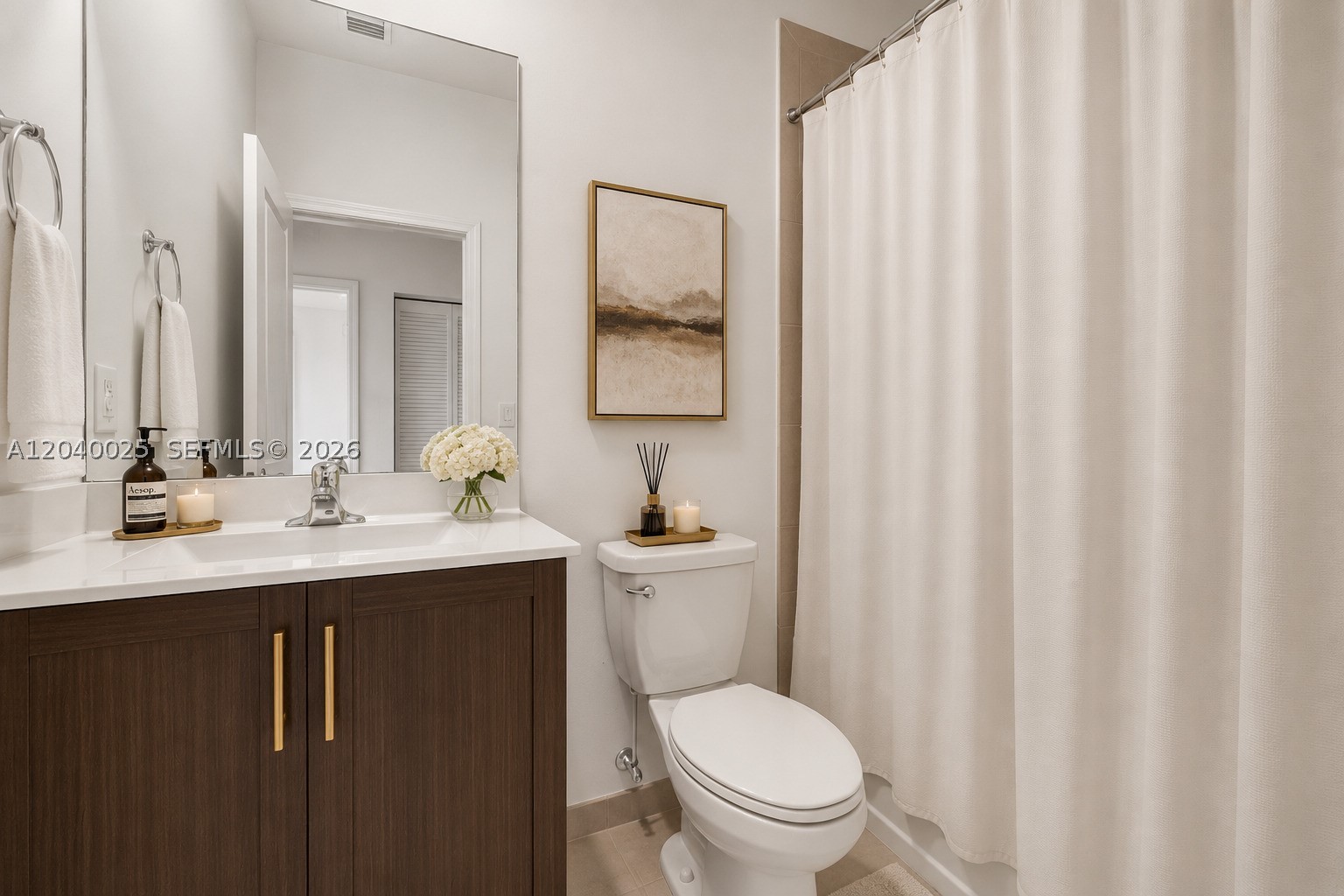 VIA VENTURA NEIGHBORHOOD - Residential
