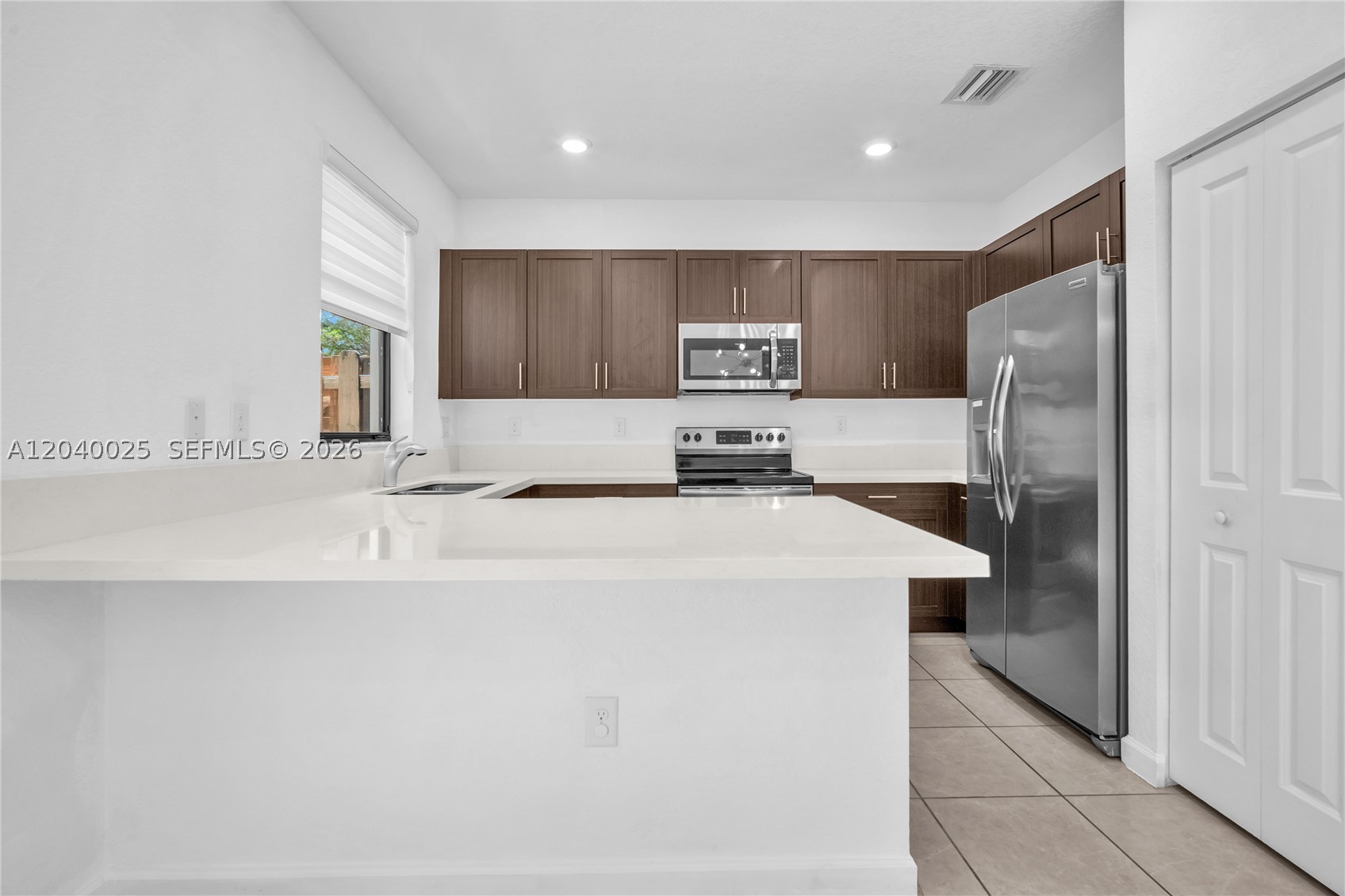 VIA VENTURA NEIGHBORHOOD - Residential