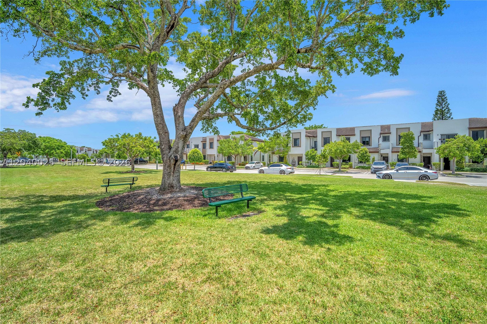 VIA VENTURA NEIGHBORHOOD - Residential