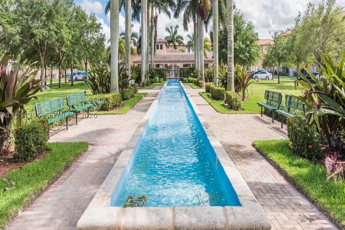 MEADOW PINES - Residential Lease