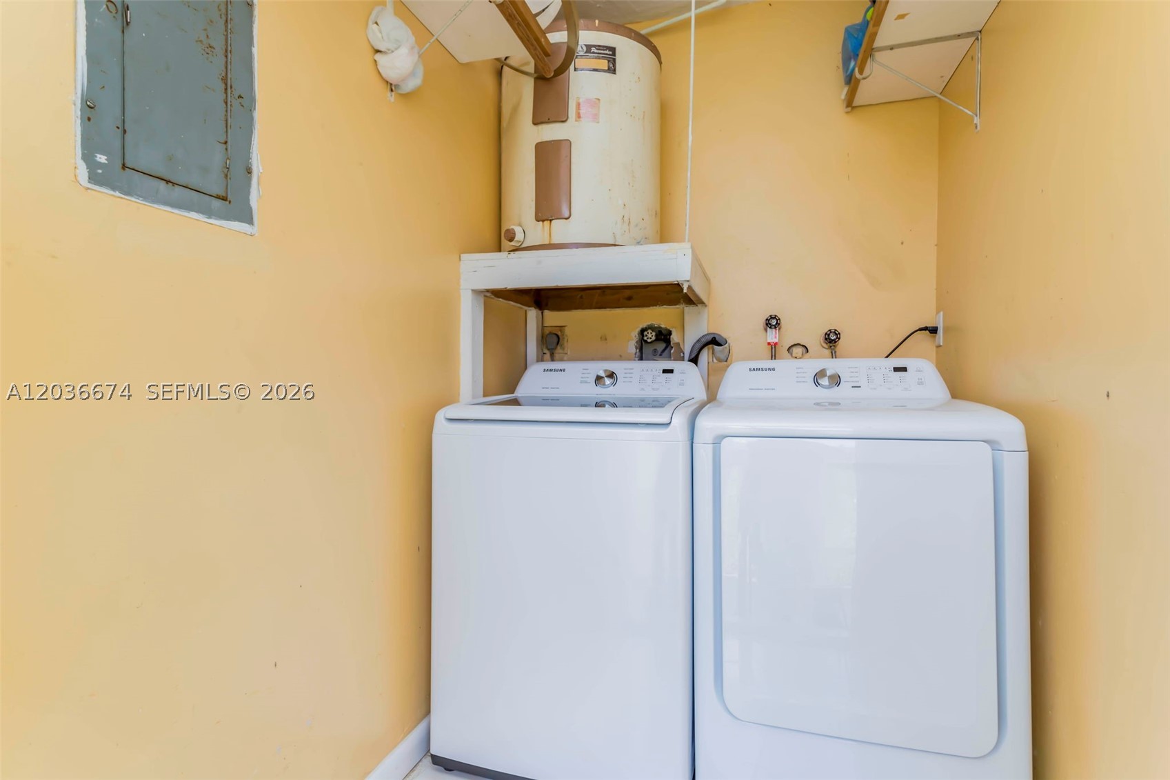 GRACEWOOD NO 5 - Residential Lease