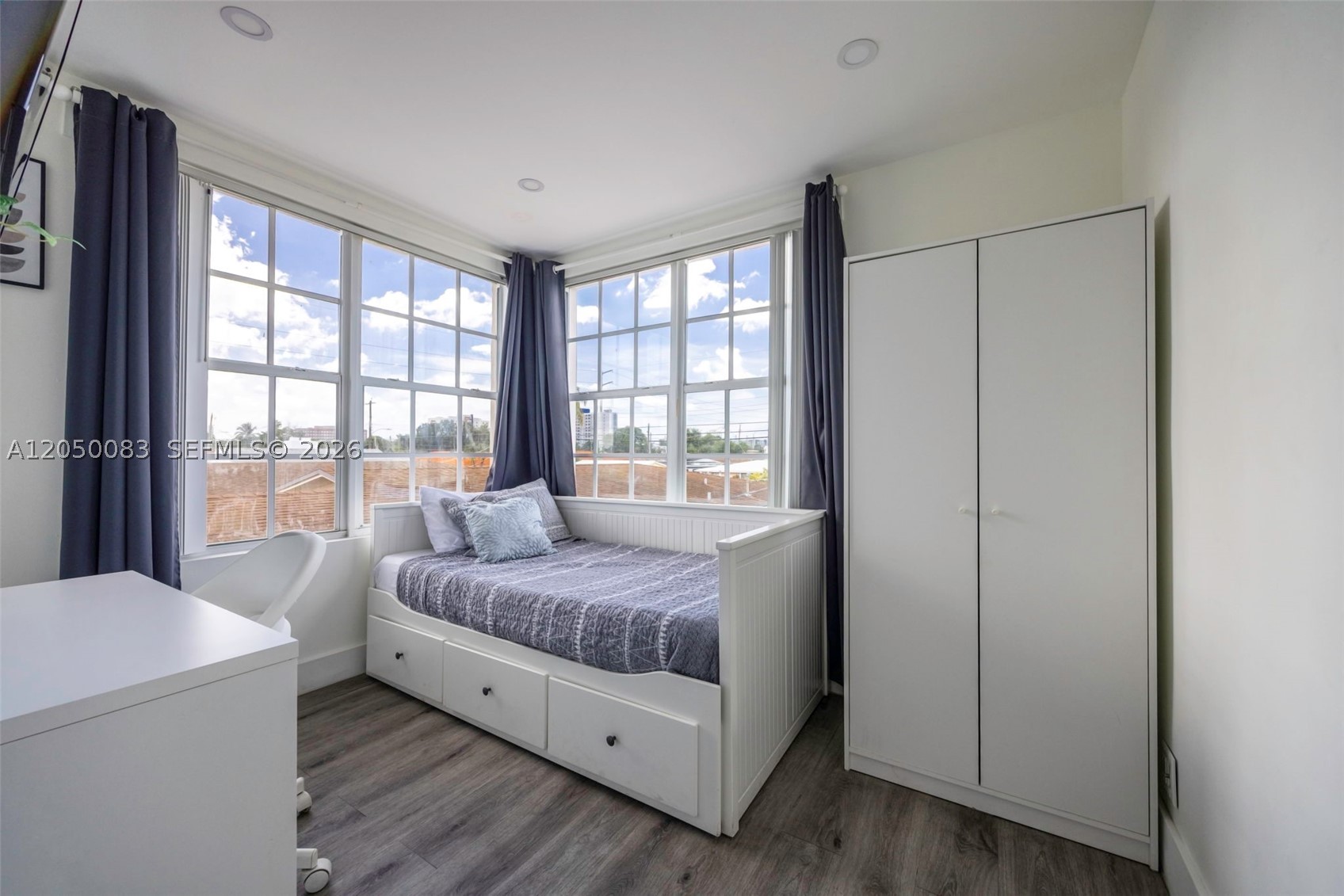 WEST FLAGLER PK - Residential Income