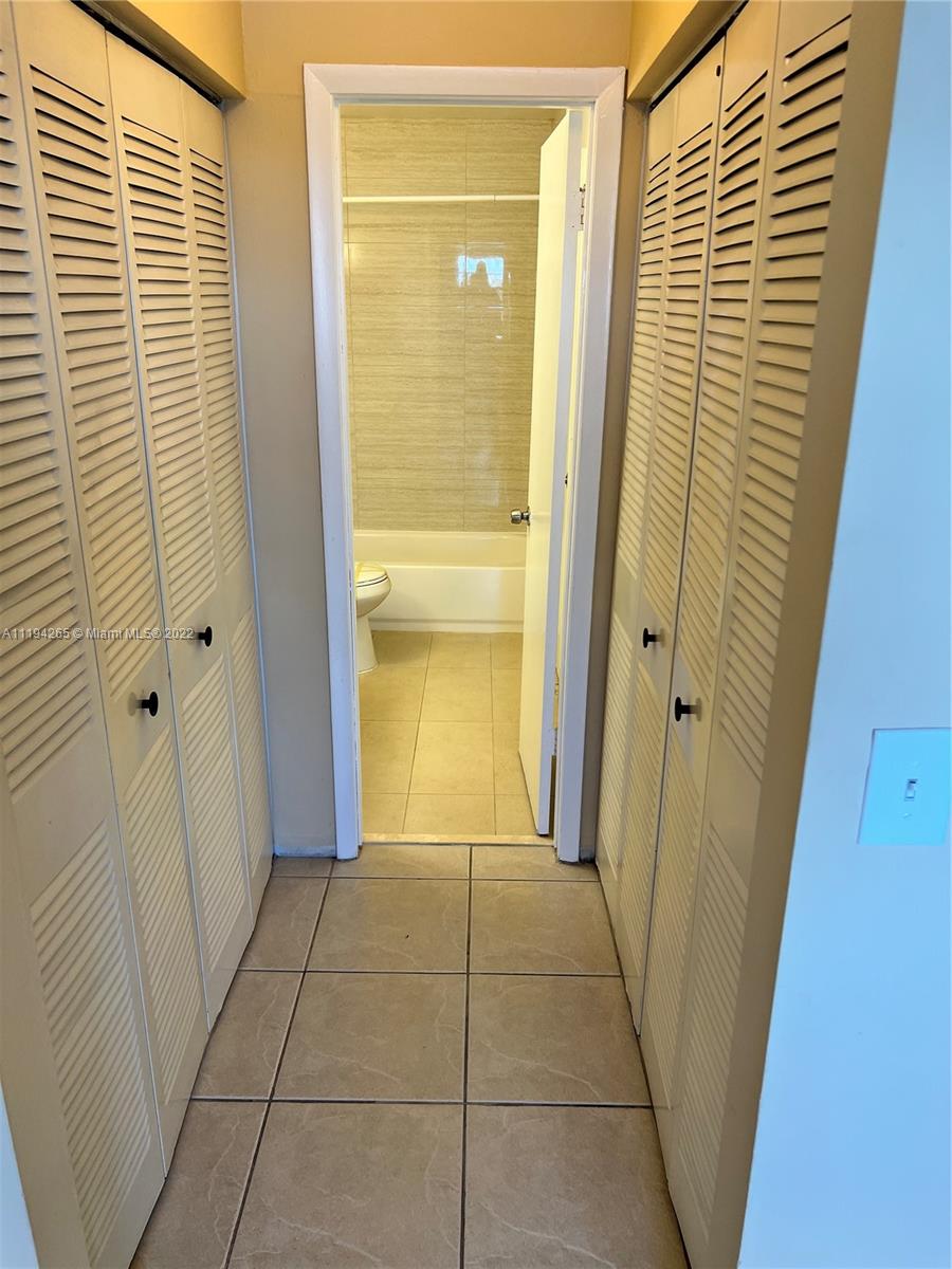 VISTA DEL LAGO CONDO VIII - Residential Lease