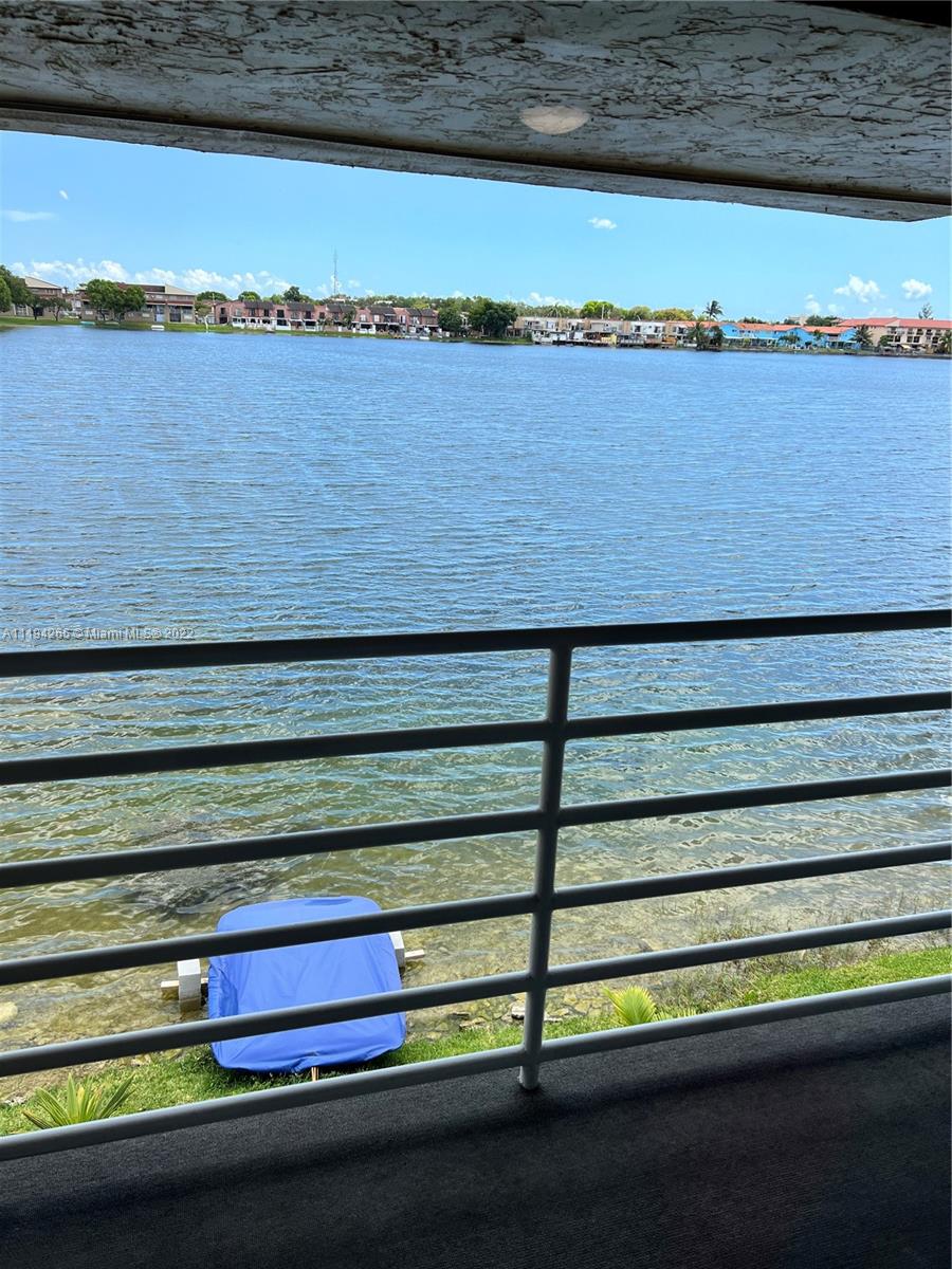 VISTA DEL LAGO CONDO VIII - Residential Lease