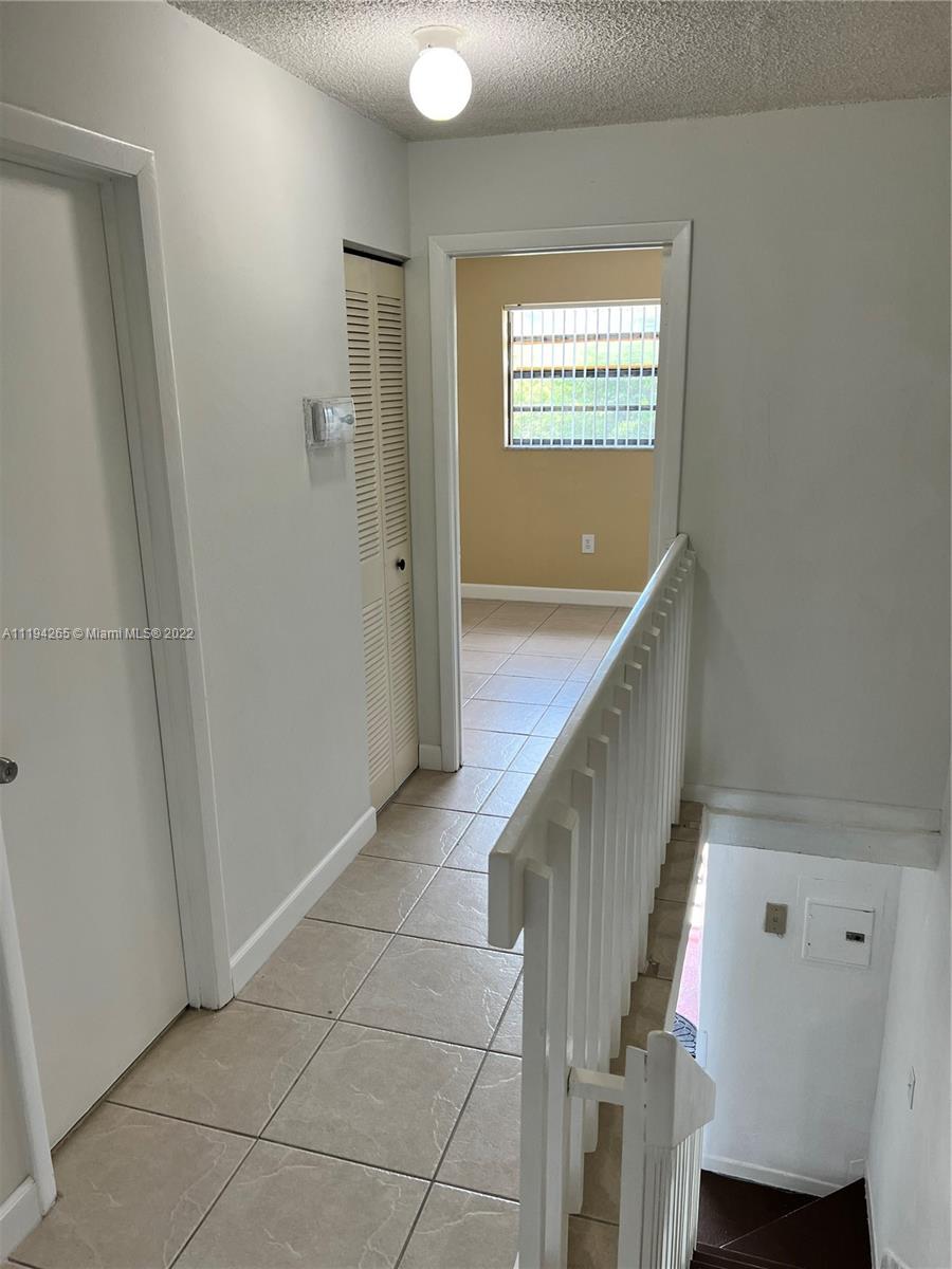VISTA DEL LAGO CONDO VIII - Residential Lease