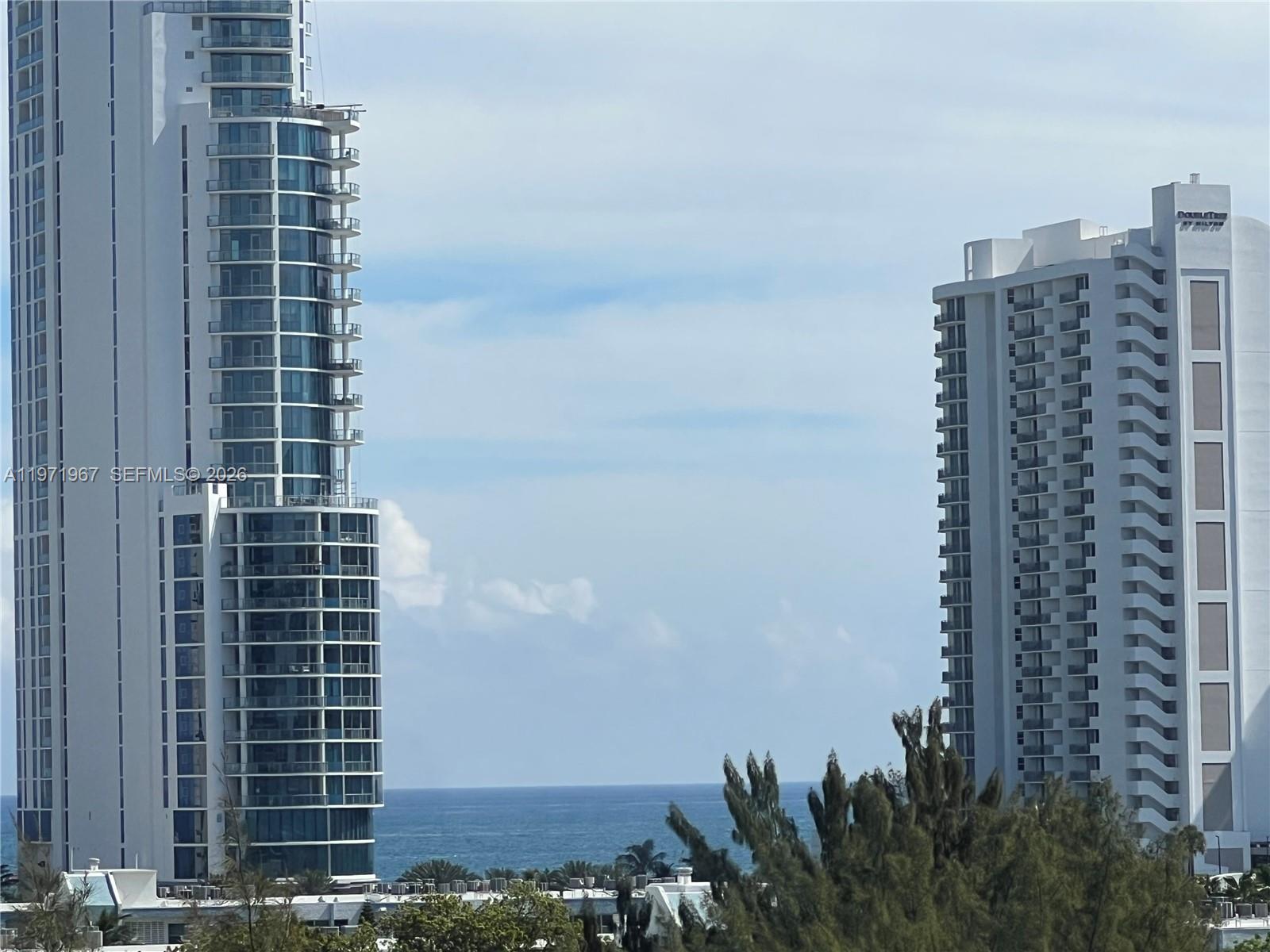 FAIRVIEW HOUSE CONDO - Residential