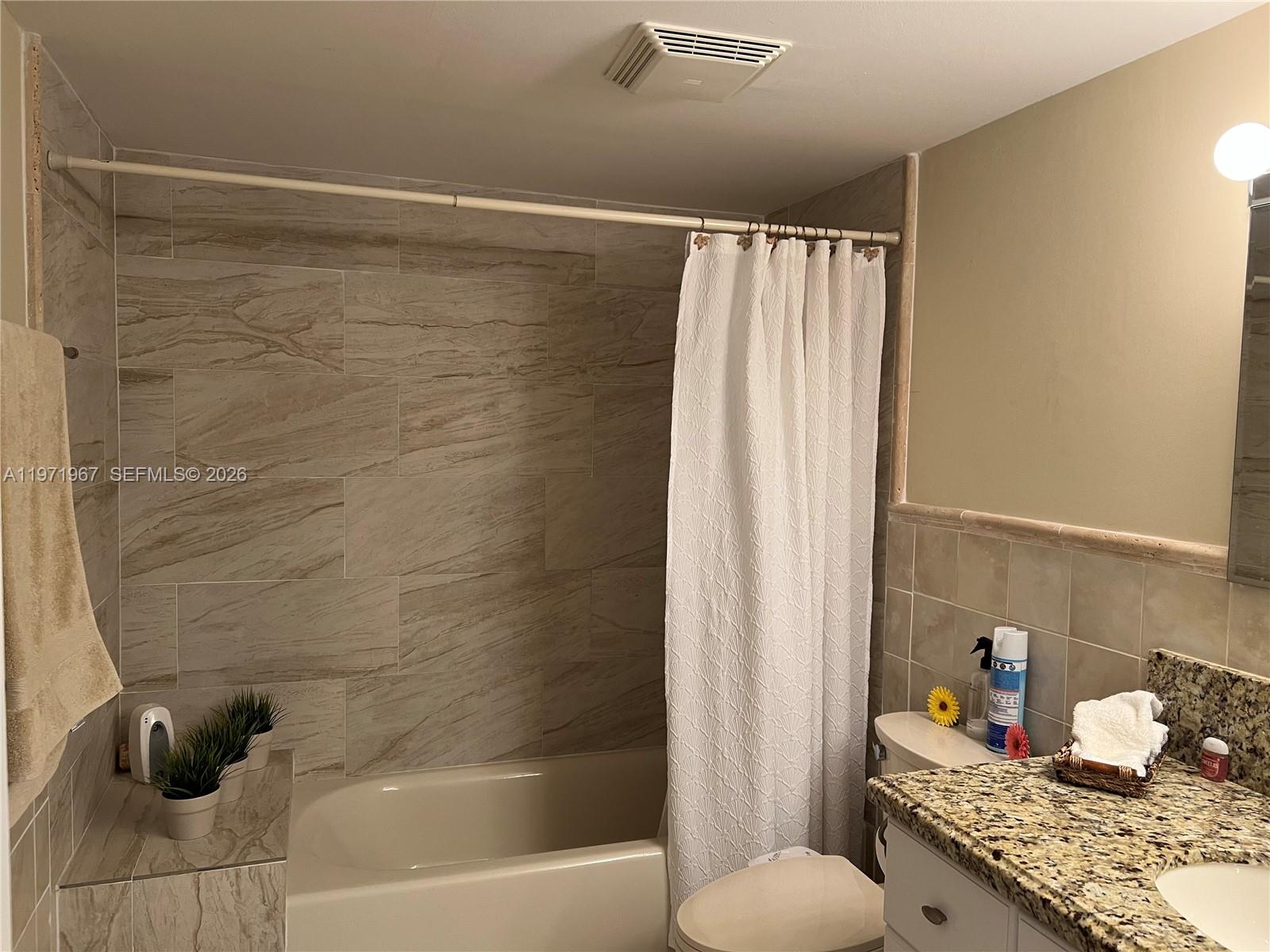 FAIRVIEW HOUSE CONDO - Residential