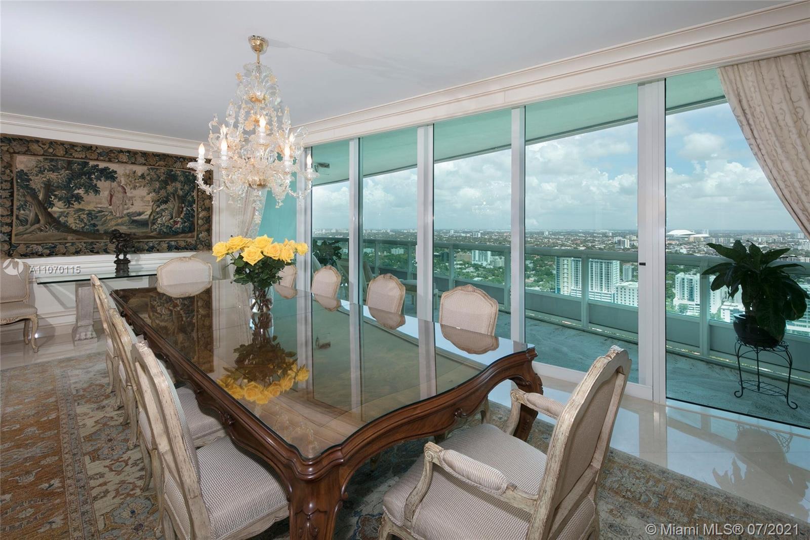 SANTA MARIA CONDO - Residential