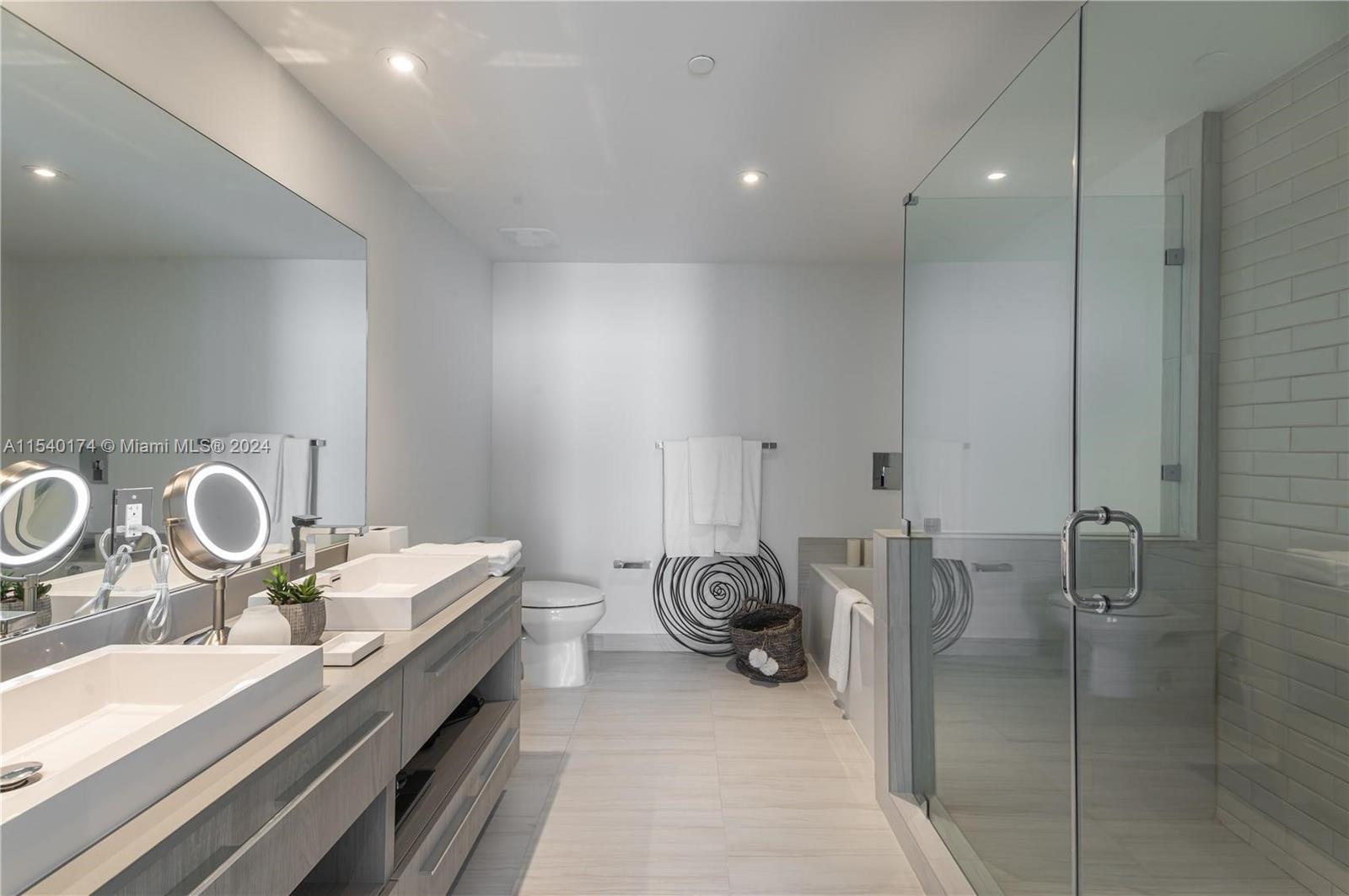 4010 SOUTH OCEAN CONDO - Residential