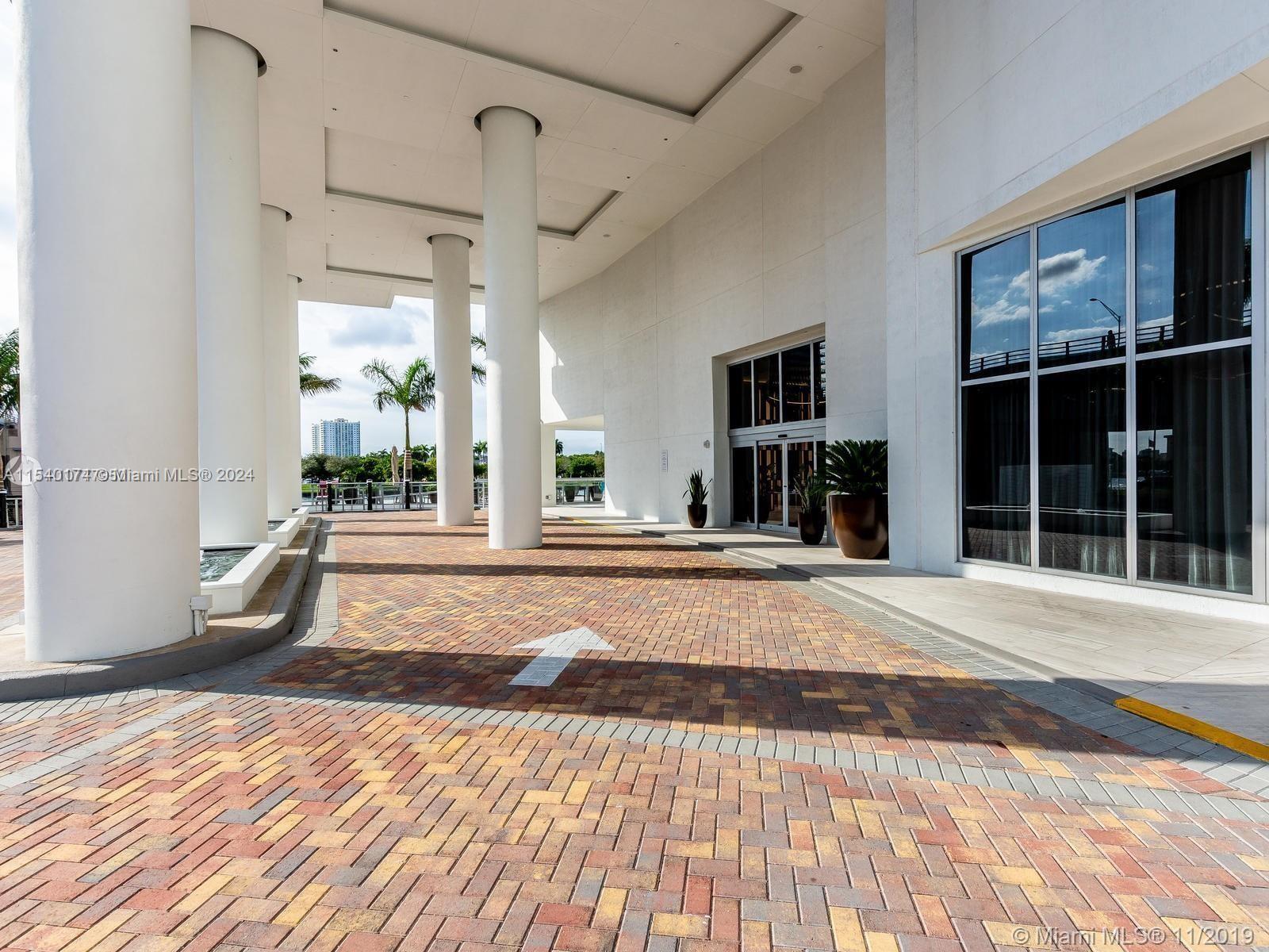 4010 SOUTH OCEAN CONDO - Residential