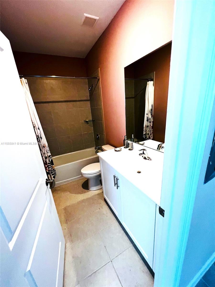 BOWTIE SUBDIVISION - Residential Lease