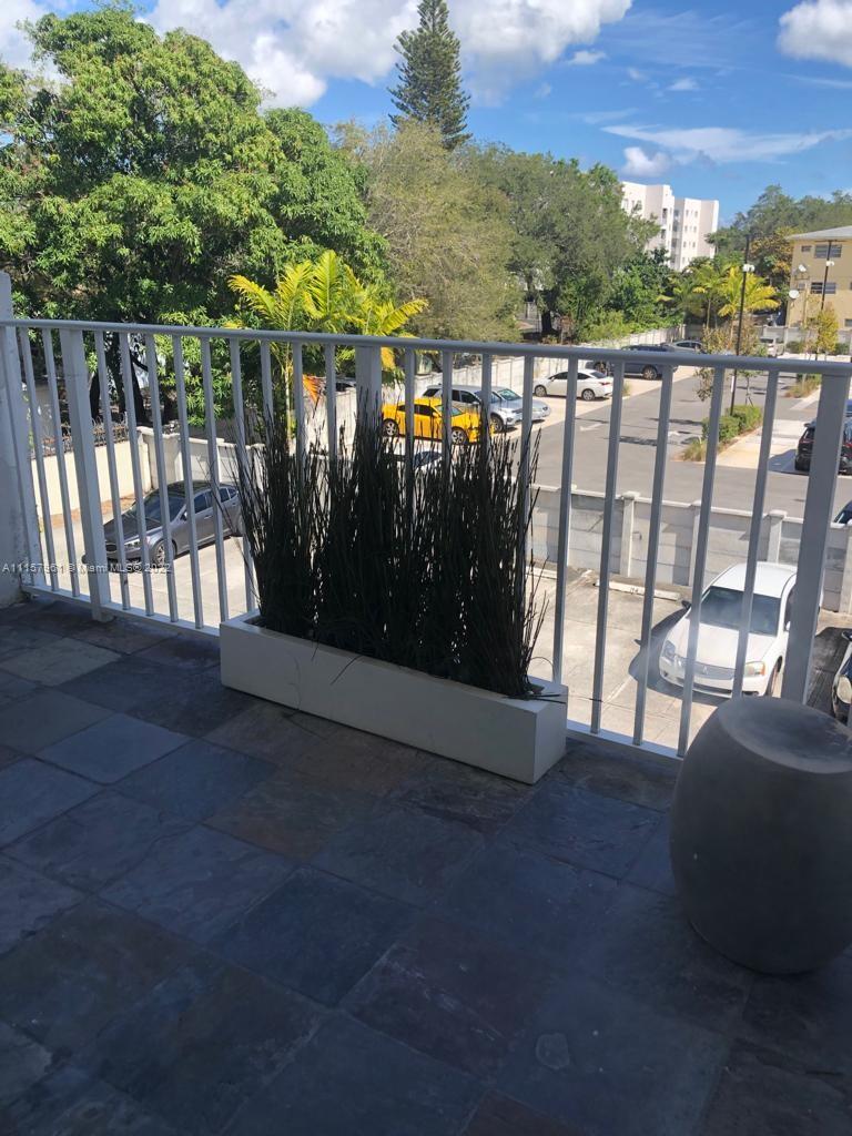 BISCAYNE COVE CONDO - Residential Lease