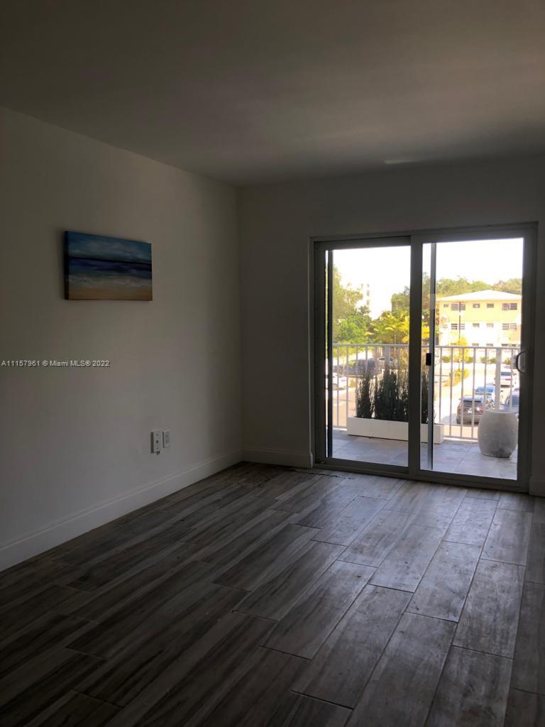 BISCAYNE COVE CONDO - Residential Lease