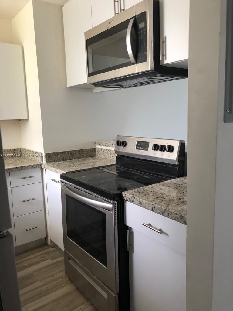 BISCAYNE COVE CONDO - Residential Lease