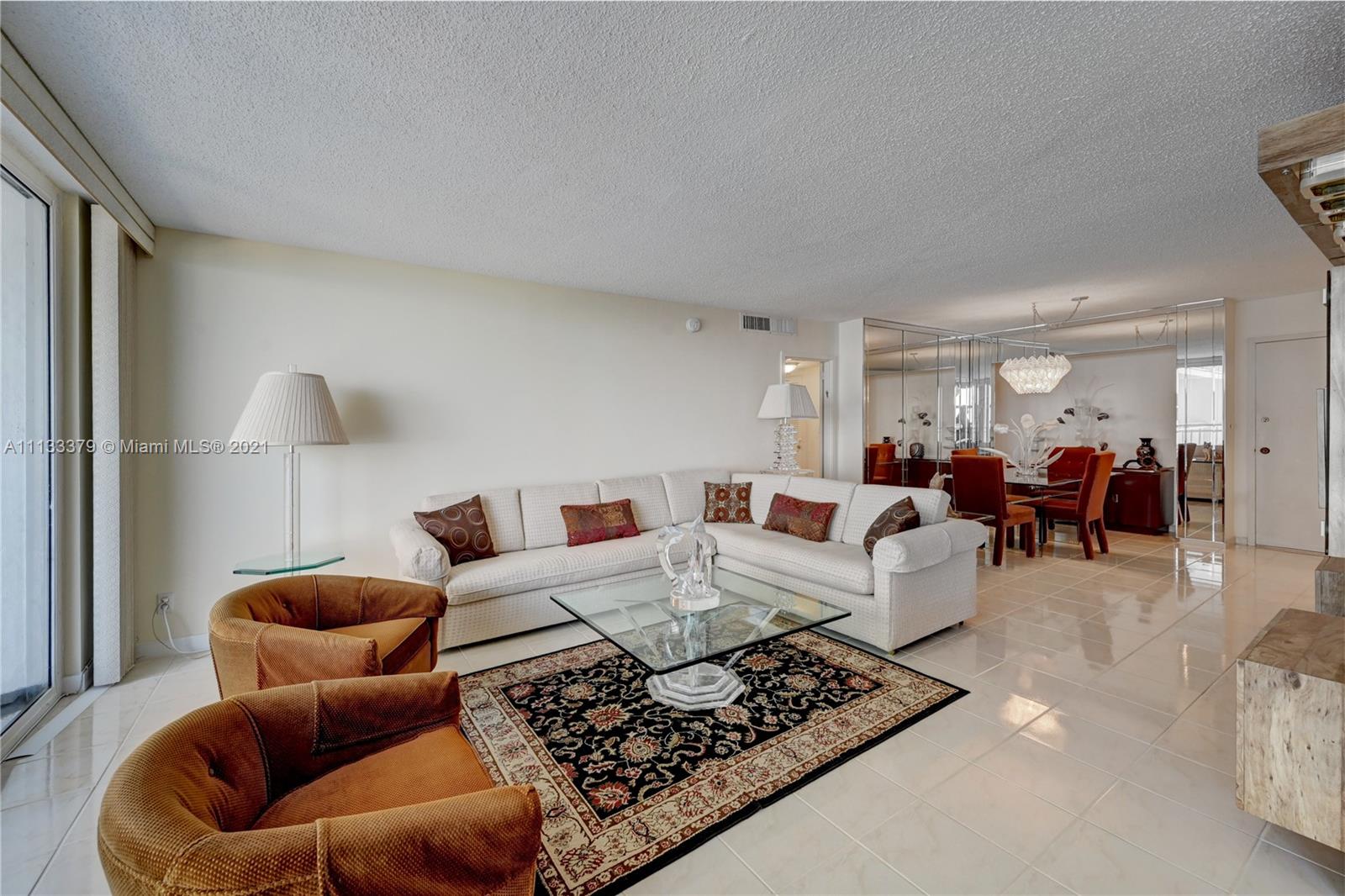 PARKER PLAZA ESTATES COND - Residential