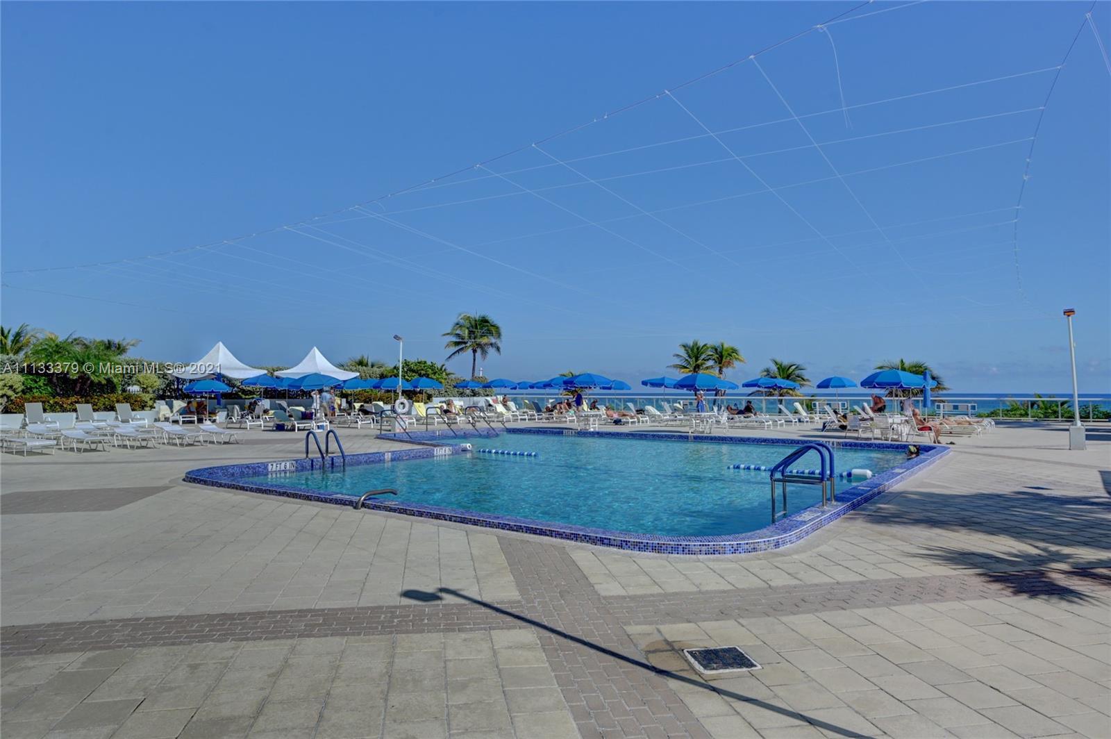 PARKER PLAZA ESTATES COND - Residential