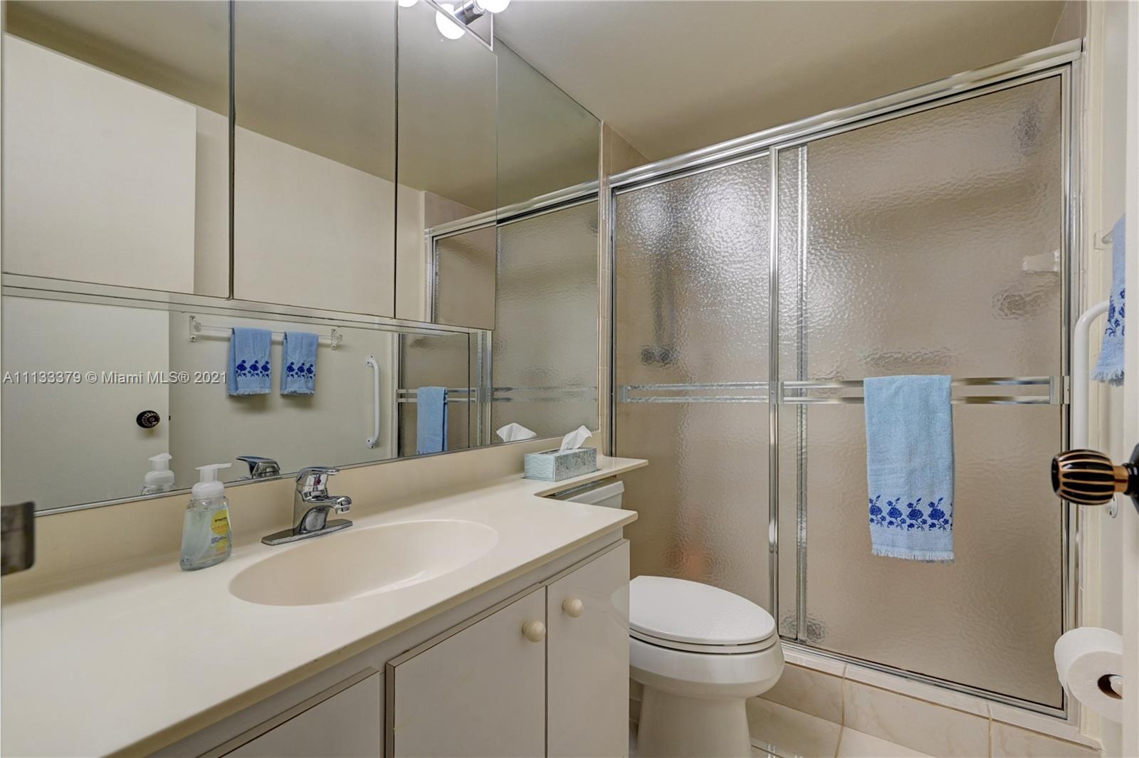 PARKER PLAZA ESTATES COND - Residential