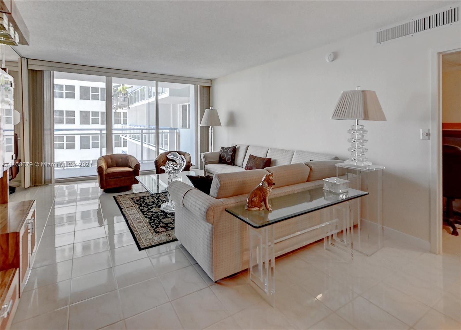 PARKER PLAZA ESTATES COND - Residential
