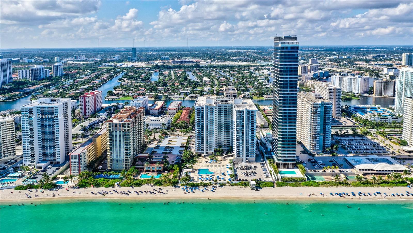 PARKER PLAZA ESTATES COND - Residential