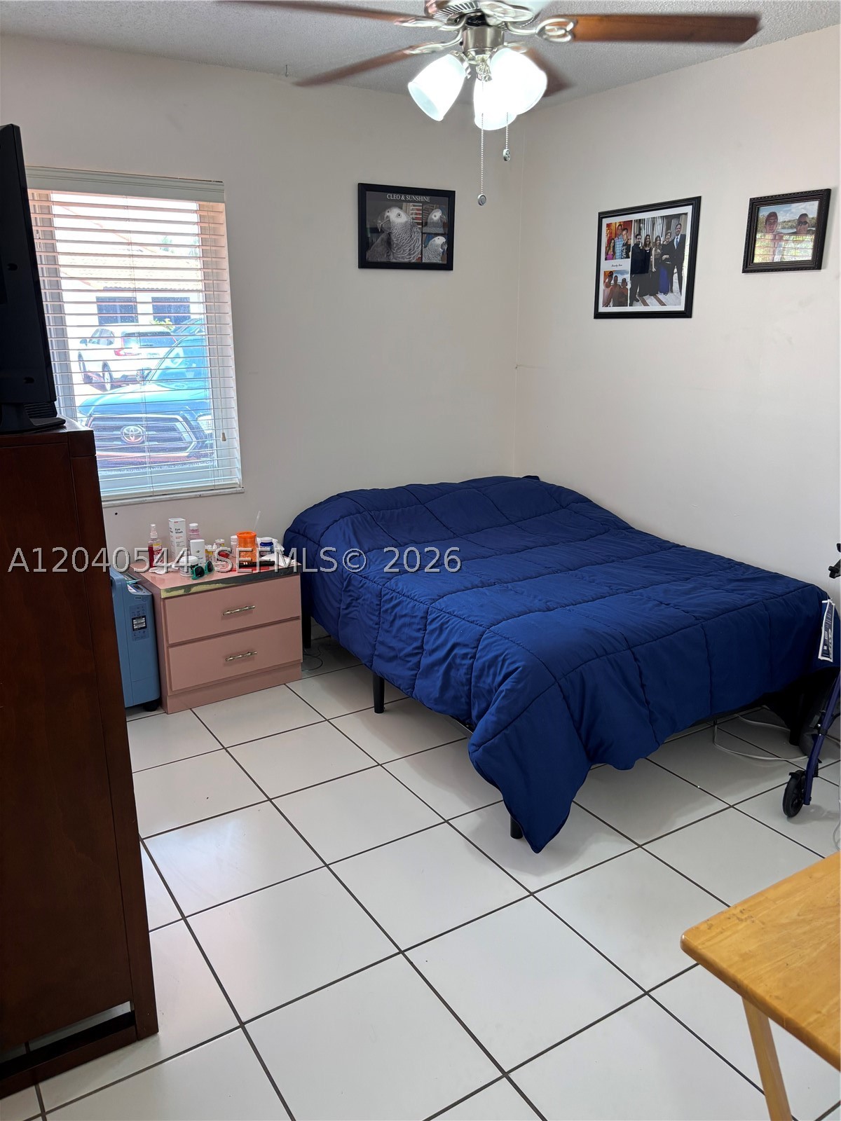 COUNTRY LAKE PARK - Residential