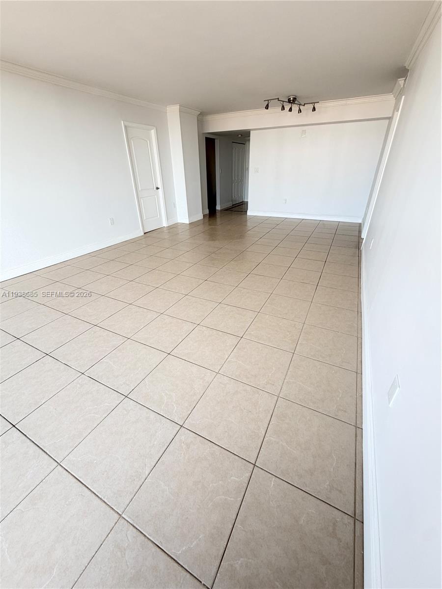 FLAMENCO CONDO TOWER I - Residential