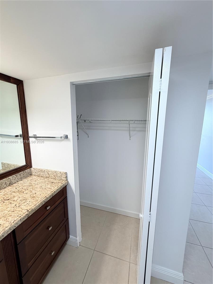 FLAMENCO CONDO TOWER I - Residential